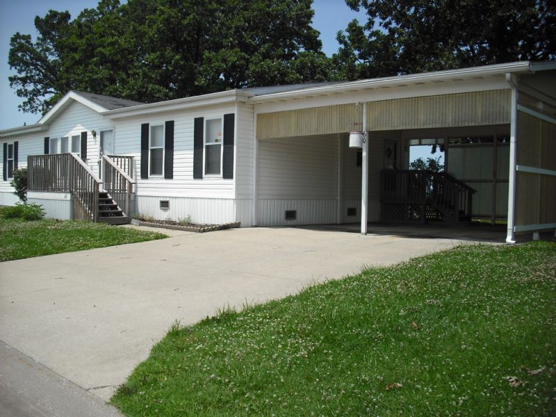 Mobile Home Park in Pontoon Beach, IL Mallard Lake