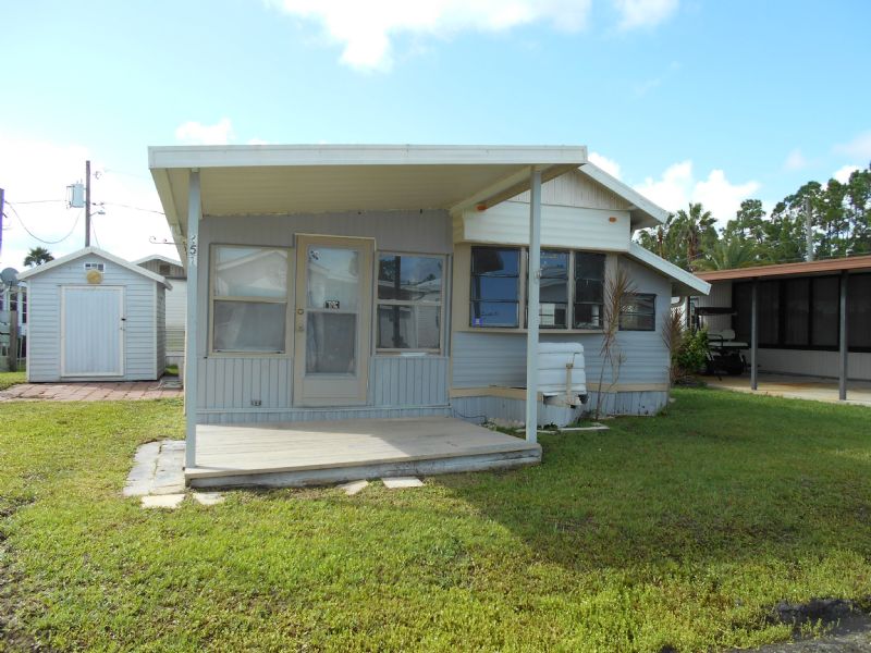 Mobile Home Park in Frostproof, FL Camp Inn
