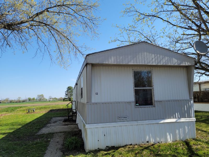 Mobile Home Park in Charleston, IL Longacre Estates