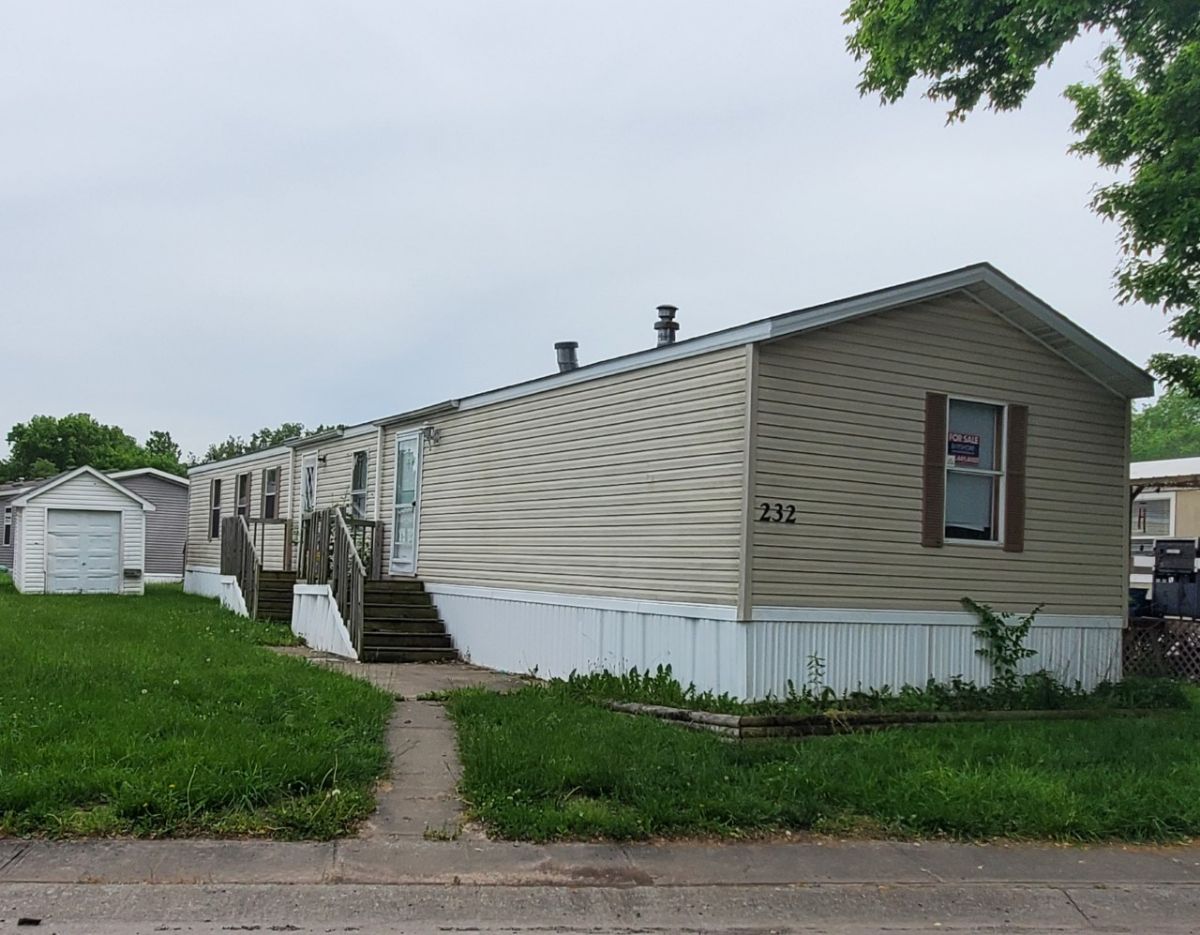 Mobile Home Park in Edwardsville, KS Edwardsville Village