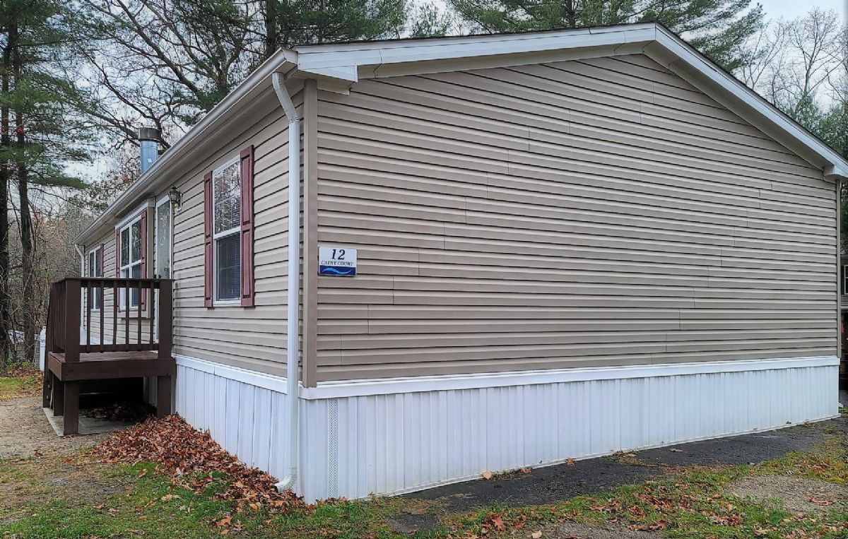 Mobile Home Park in Bloomingburg, NY New Twin Lakes Village