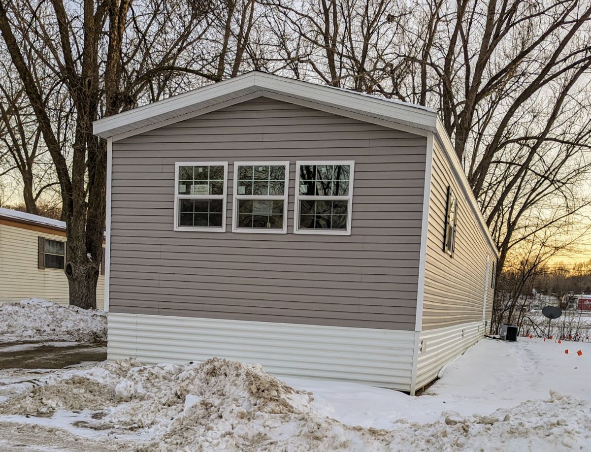 Mobile Home Park in Little Canada, MN North Star Estates