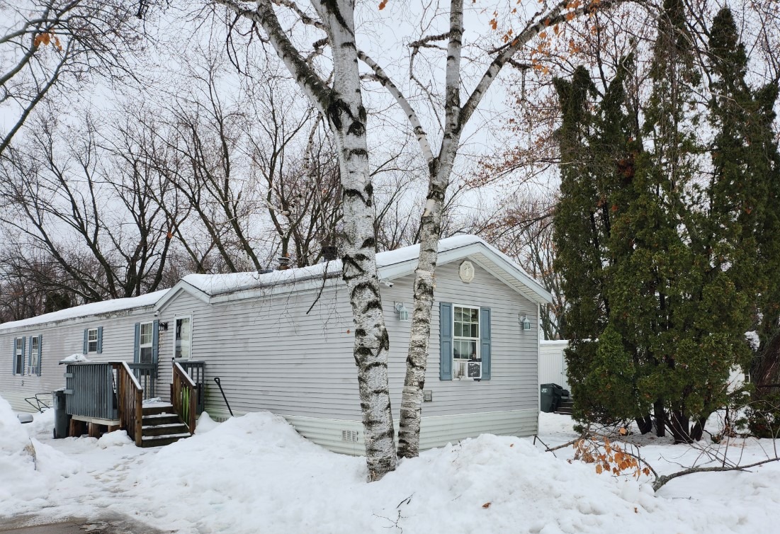 Manufactured & Mobile Home Park in Inver Grove Heights MN Emerald