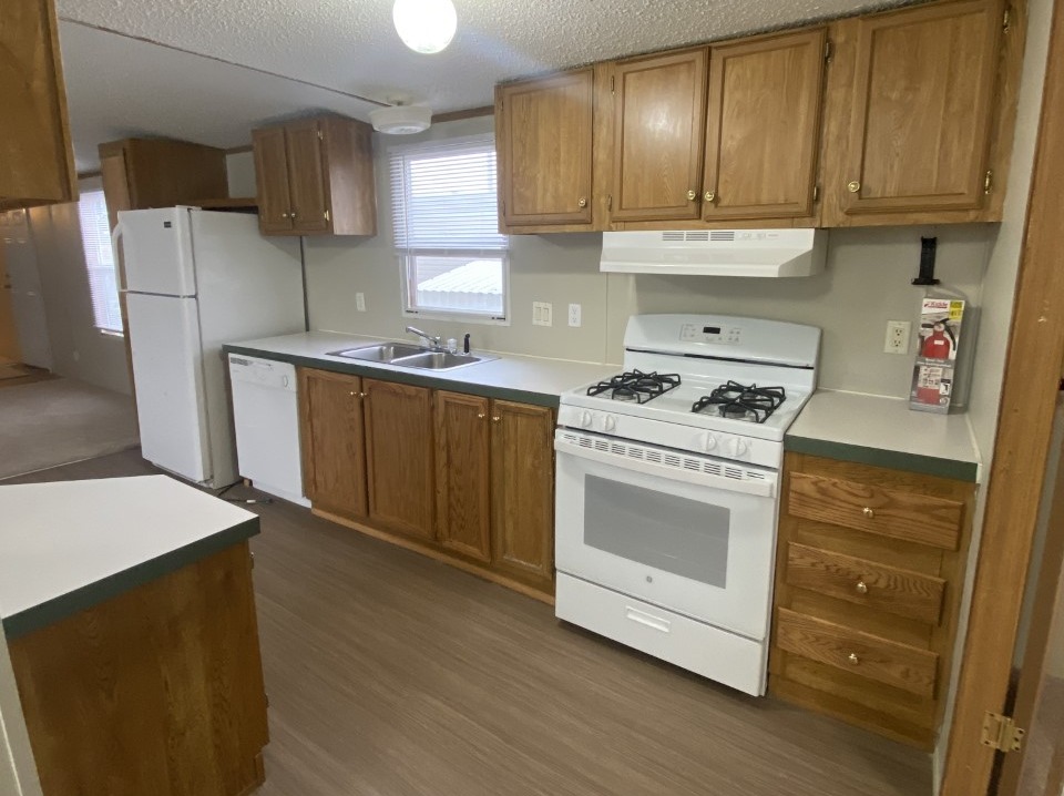 Mobile Home Park in Haysville, KS Park Avenue Estates