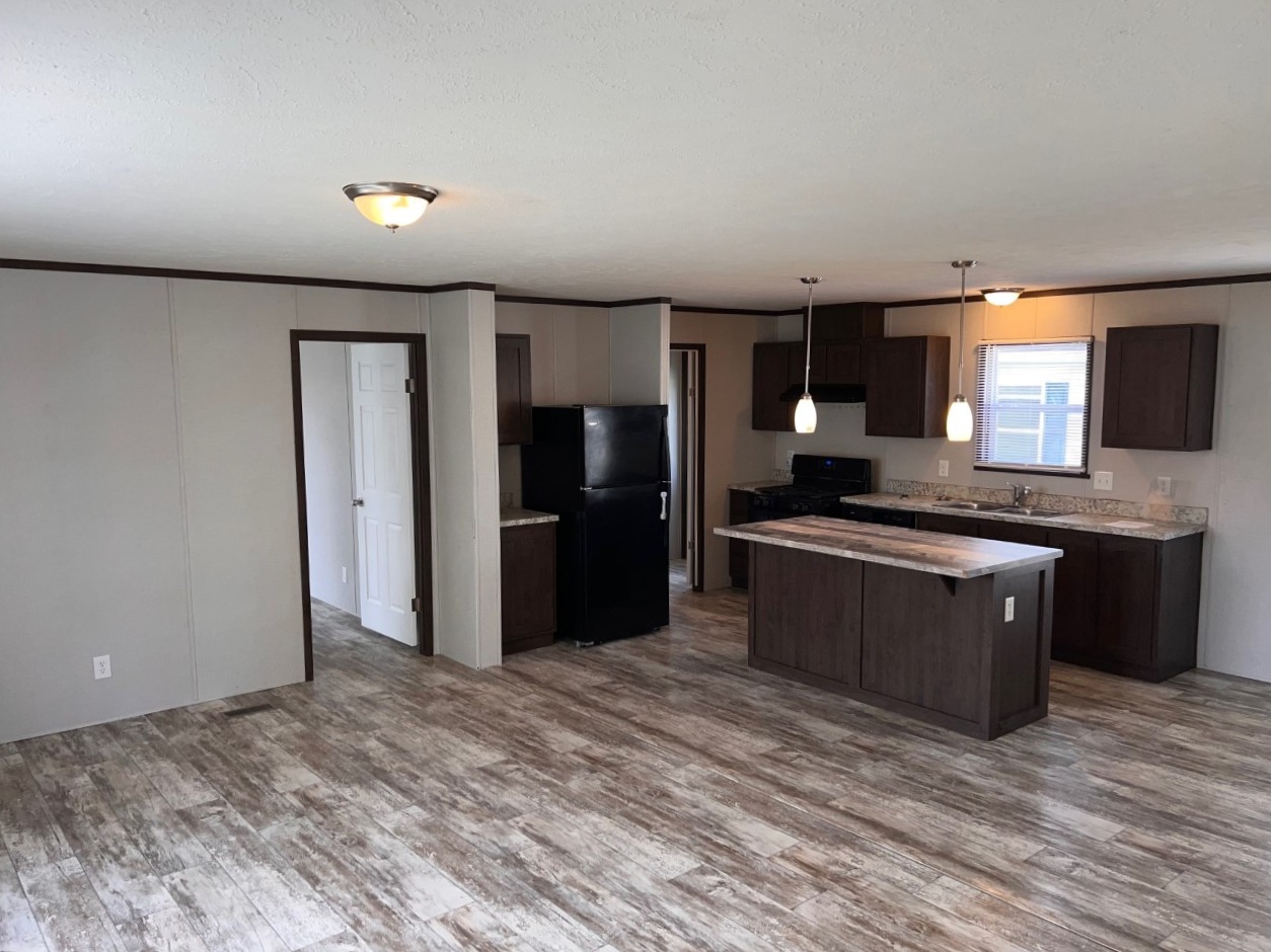 A photo of the Springdale Lake Home