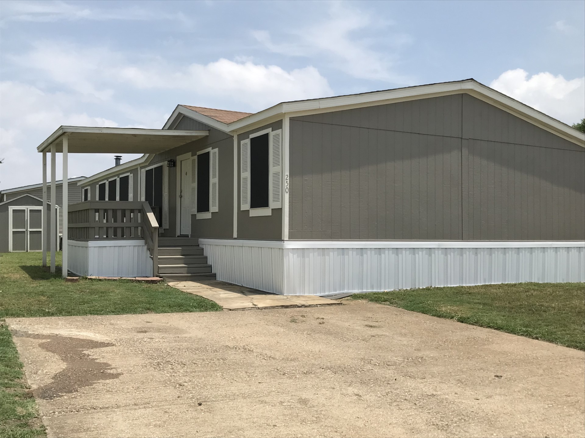 Mobile Home Park in Lewisville, TX Creekside