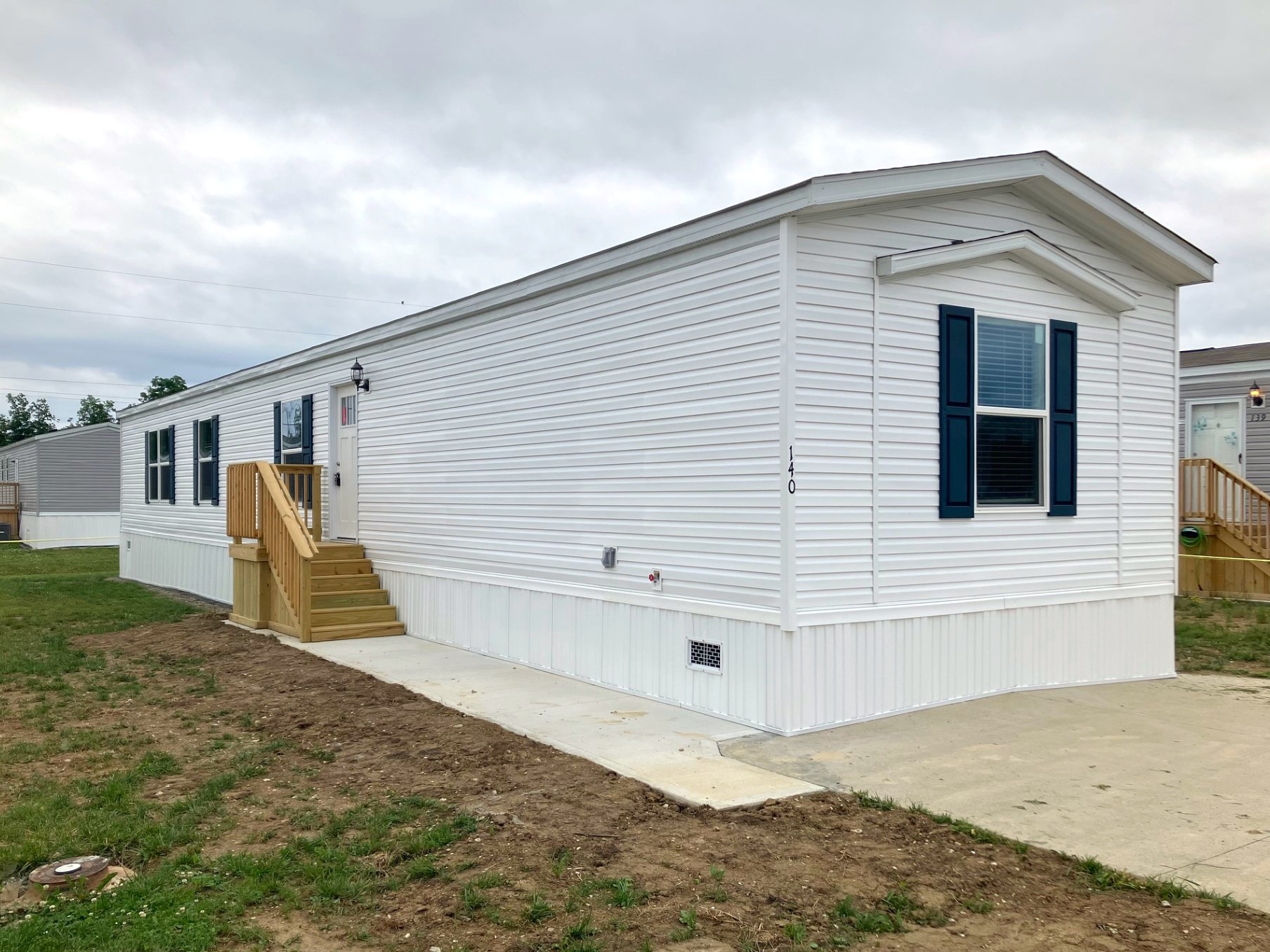 Manufactured & Mobile Home Park in Shepherdsville, KY Autumn Leaf