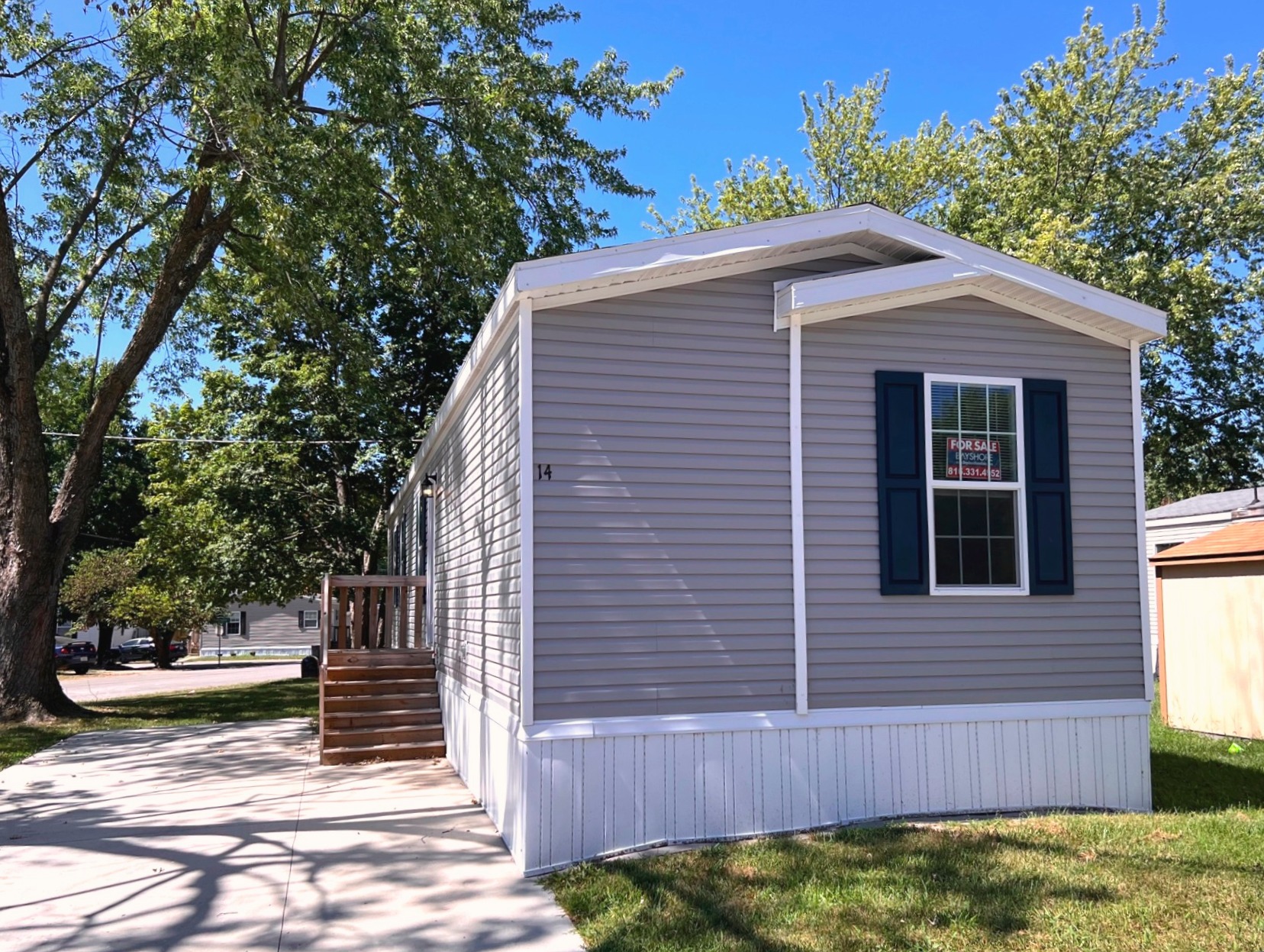 A photo of the Springdale Lake Home