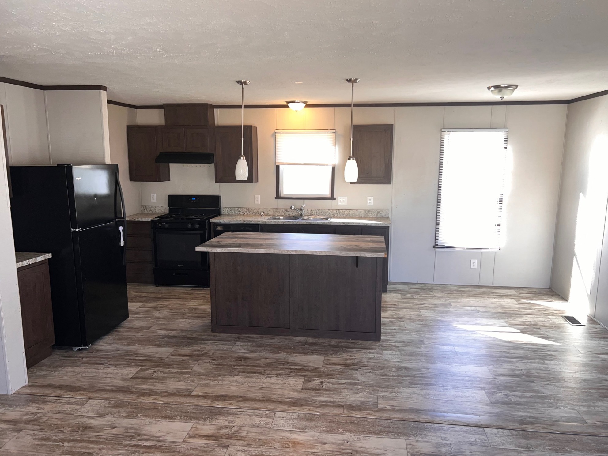 A photo of the Springdale Lake Home