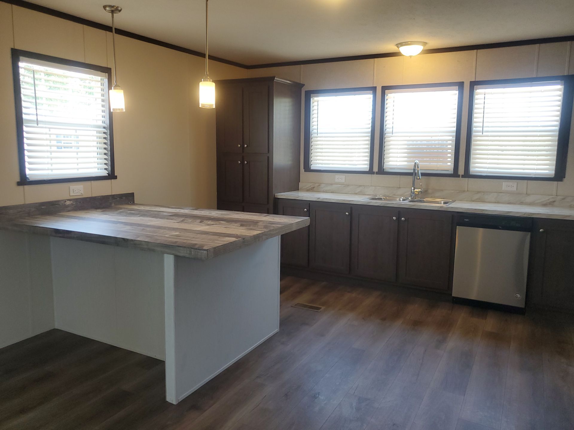 A photo of the Navajo Lake Estates Home