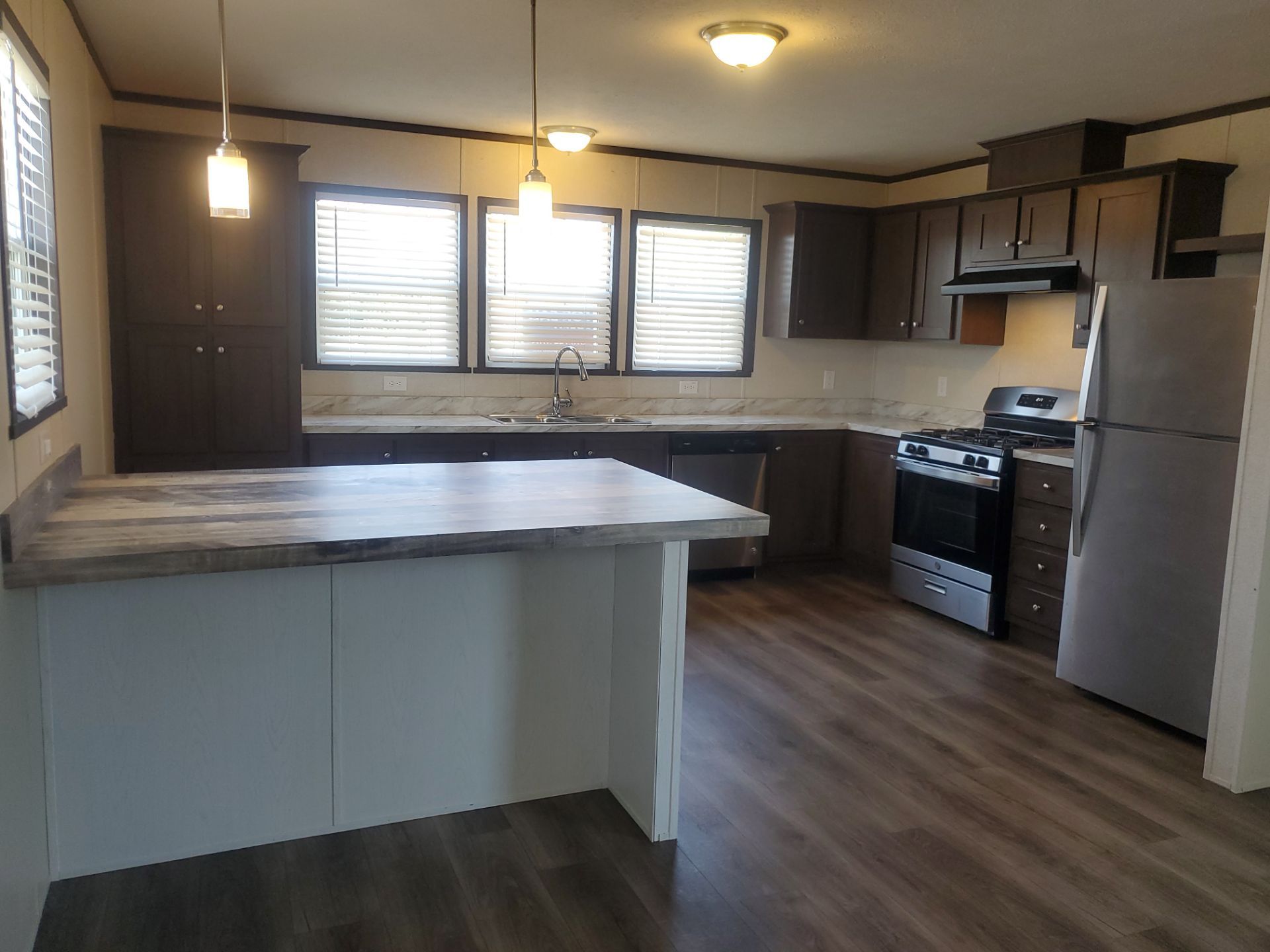 A photo of the Navajo Lake Estates Home
