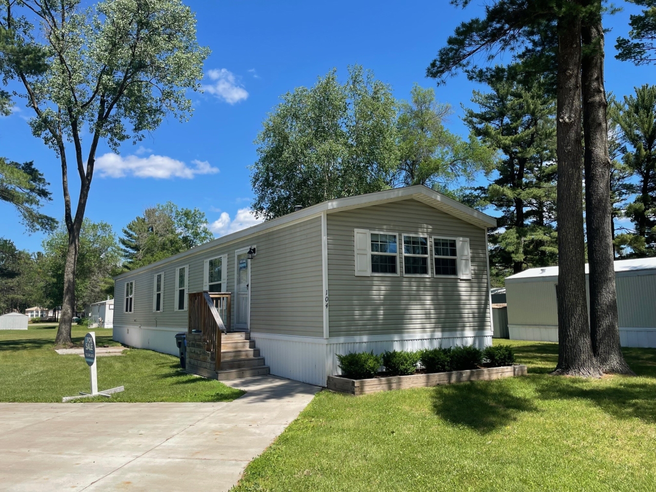 Manufactured Homes Community Hull, WI Evergreen Villa