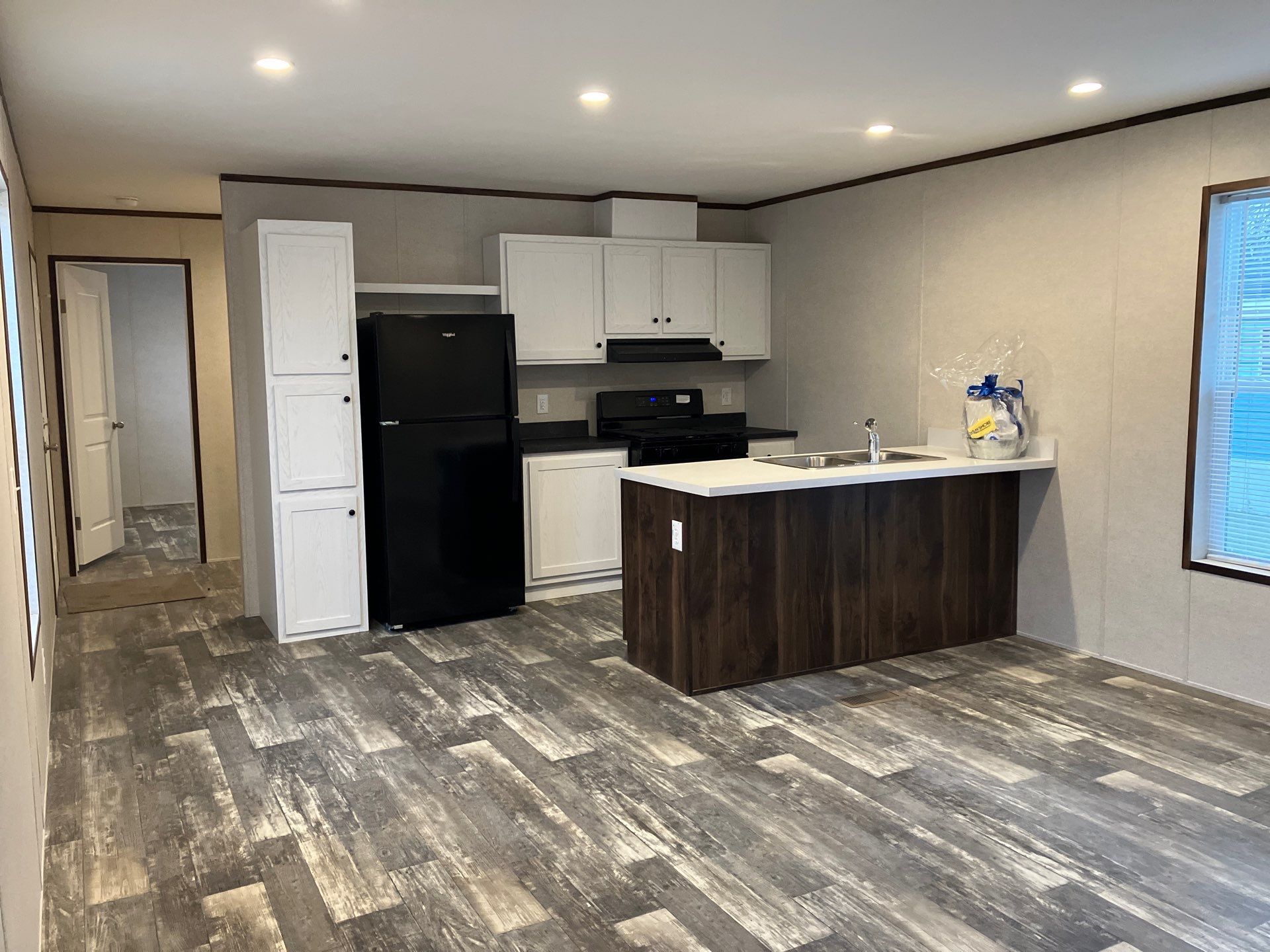 A photo of the Oak Manor Home