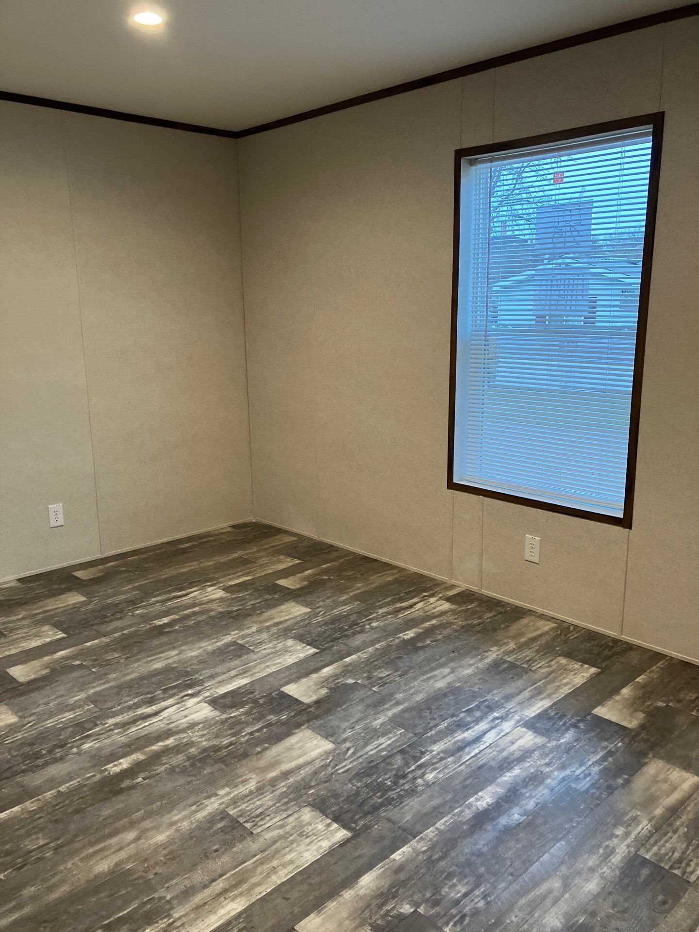 A photo of the Oak Manor Home