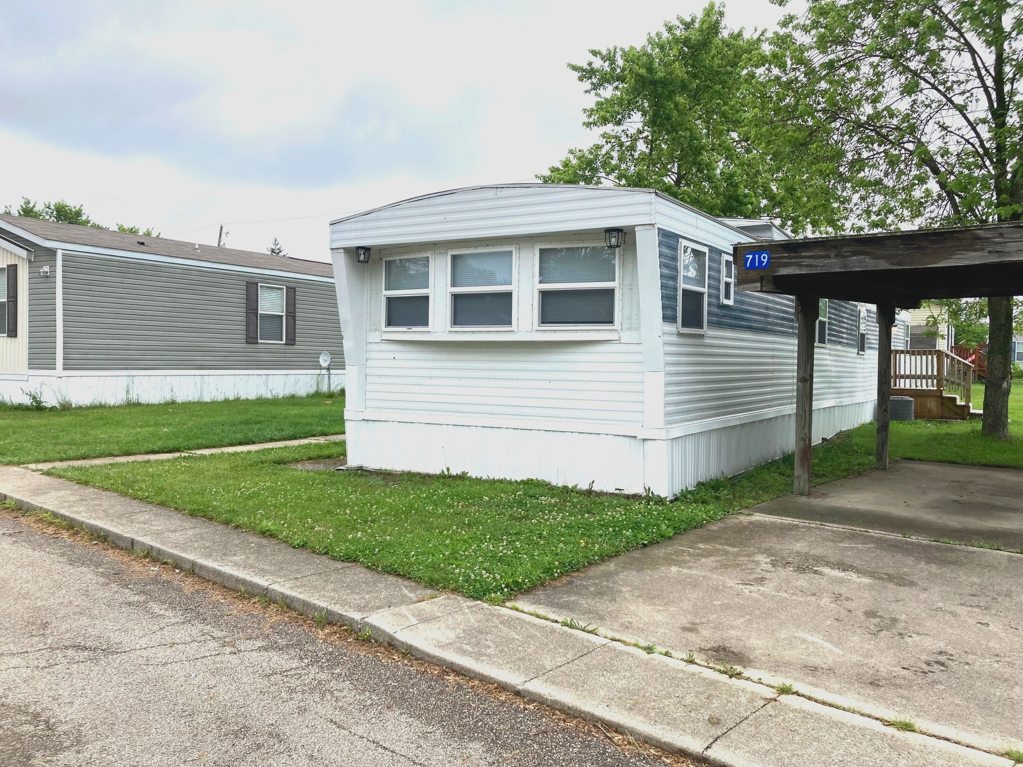 A photo of the Bluffton Woods Home