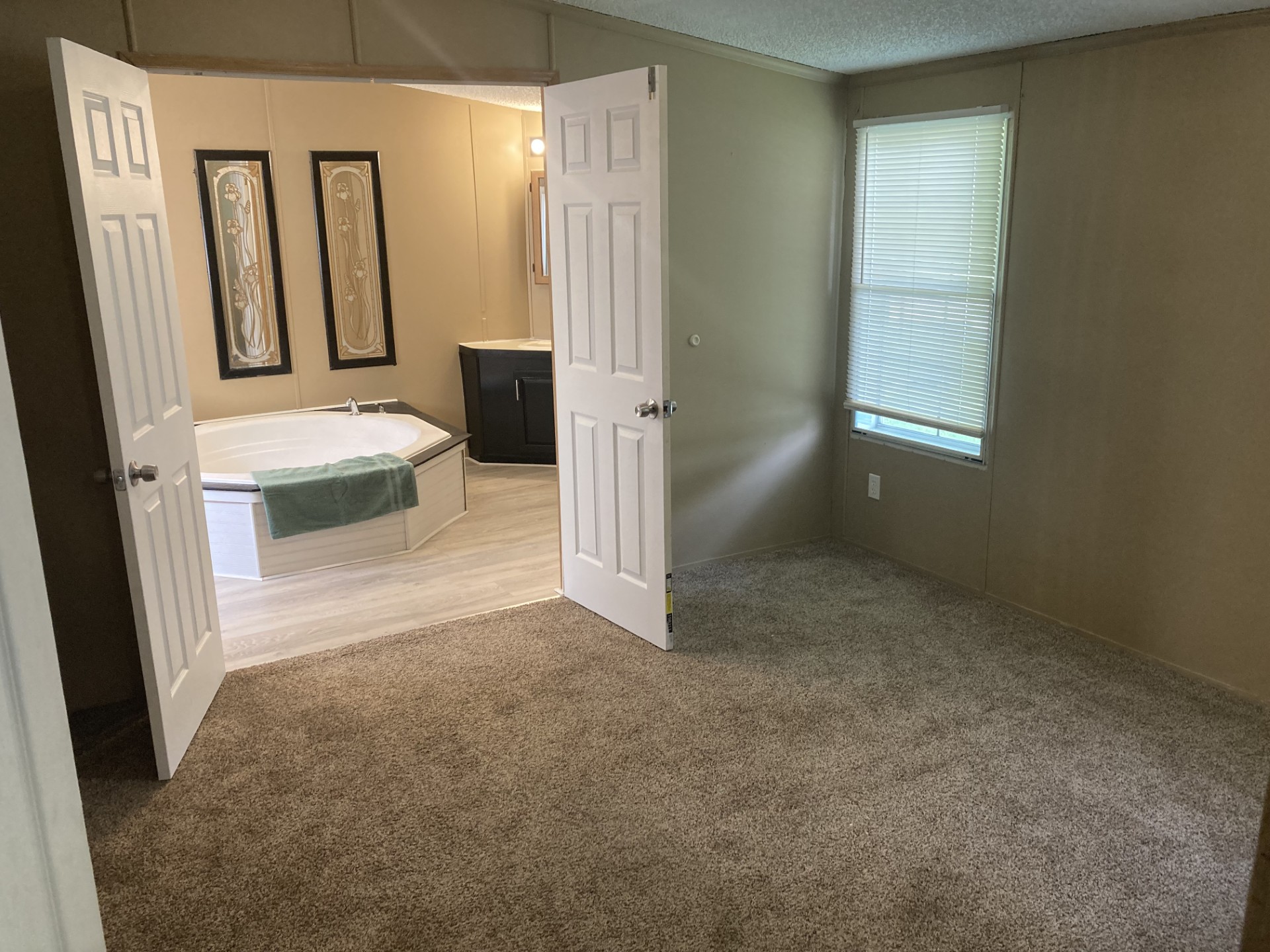 A photo of the Longacre Estates Home