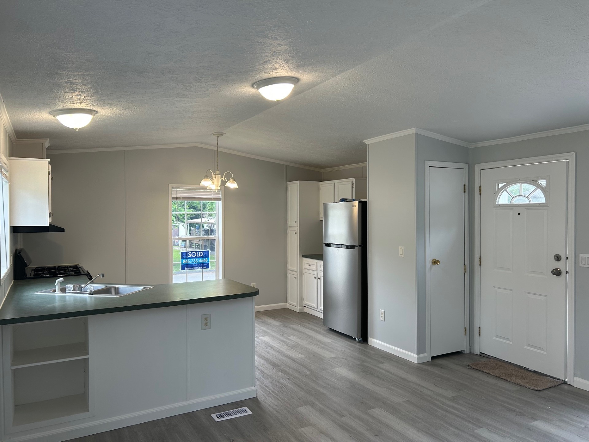A photo of the New Twin Lakes Village Home