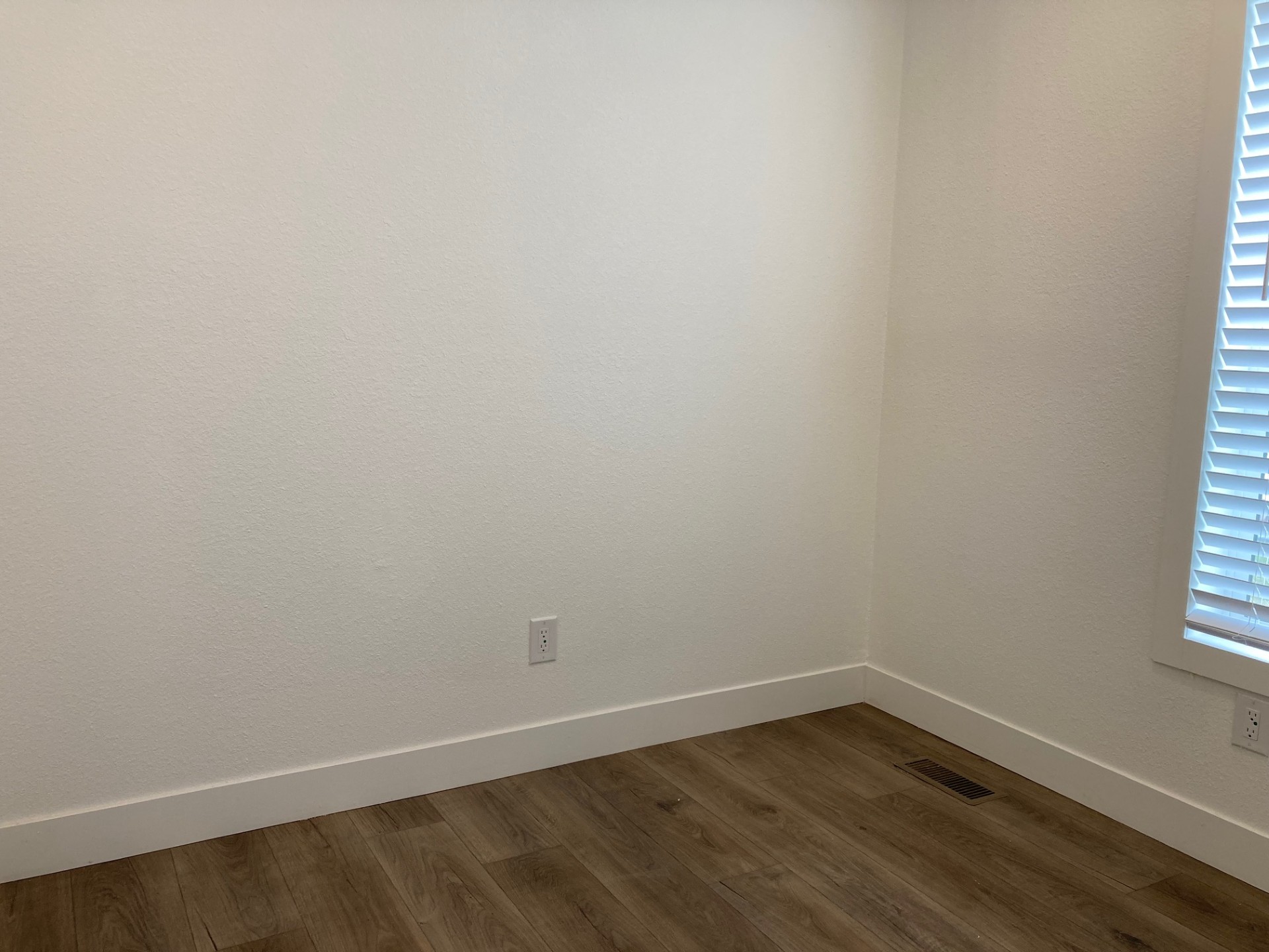 A photo of the Overpass Point Home