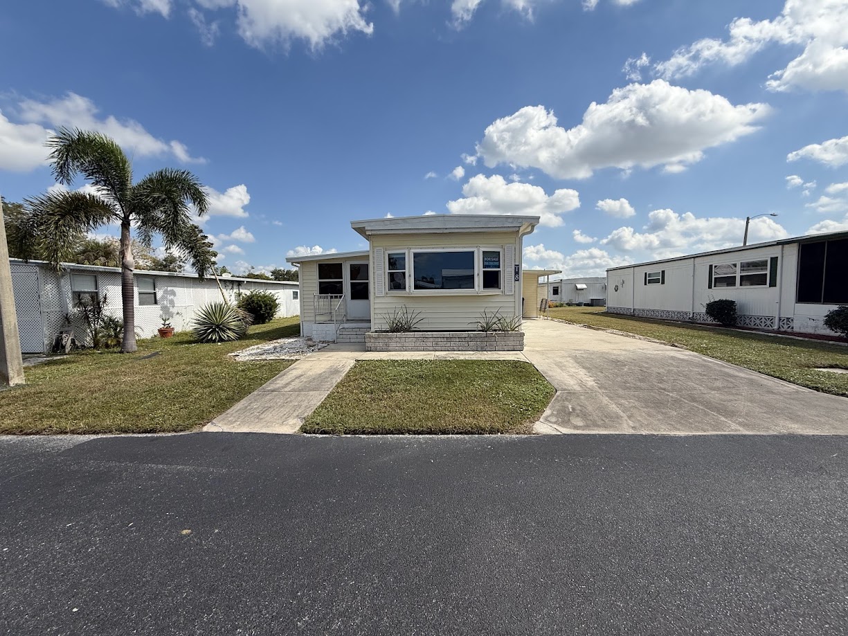 A photo of the Bayshore Windmill Village Home