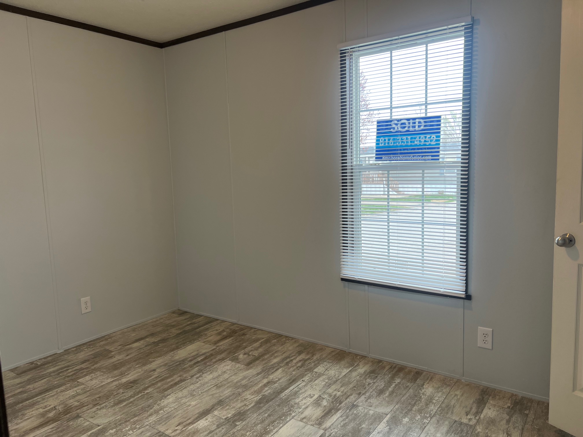 A photo of the Springdale Lake Home