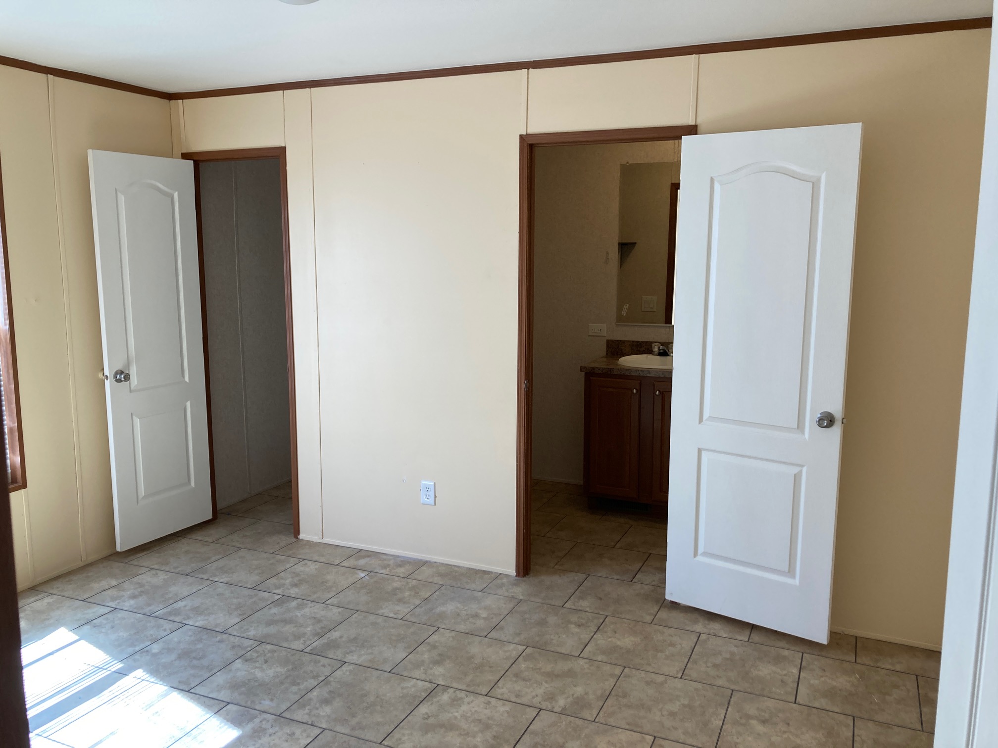 A photo of the El Frontier Home