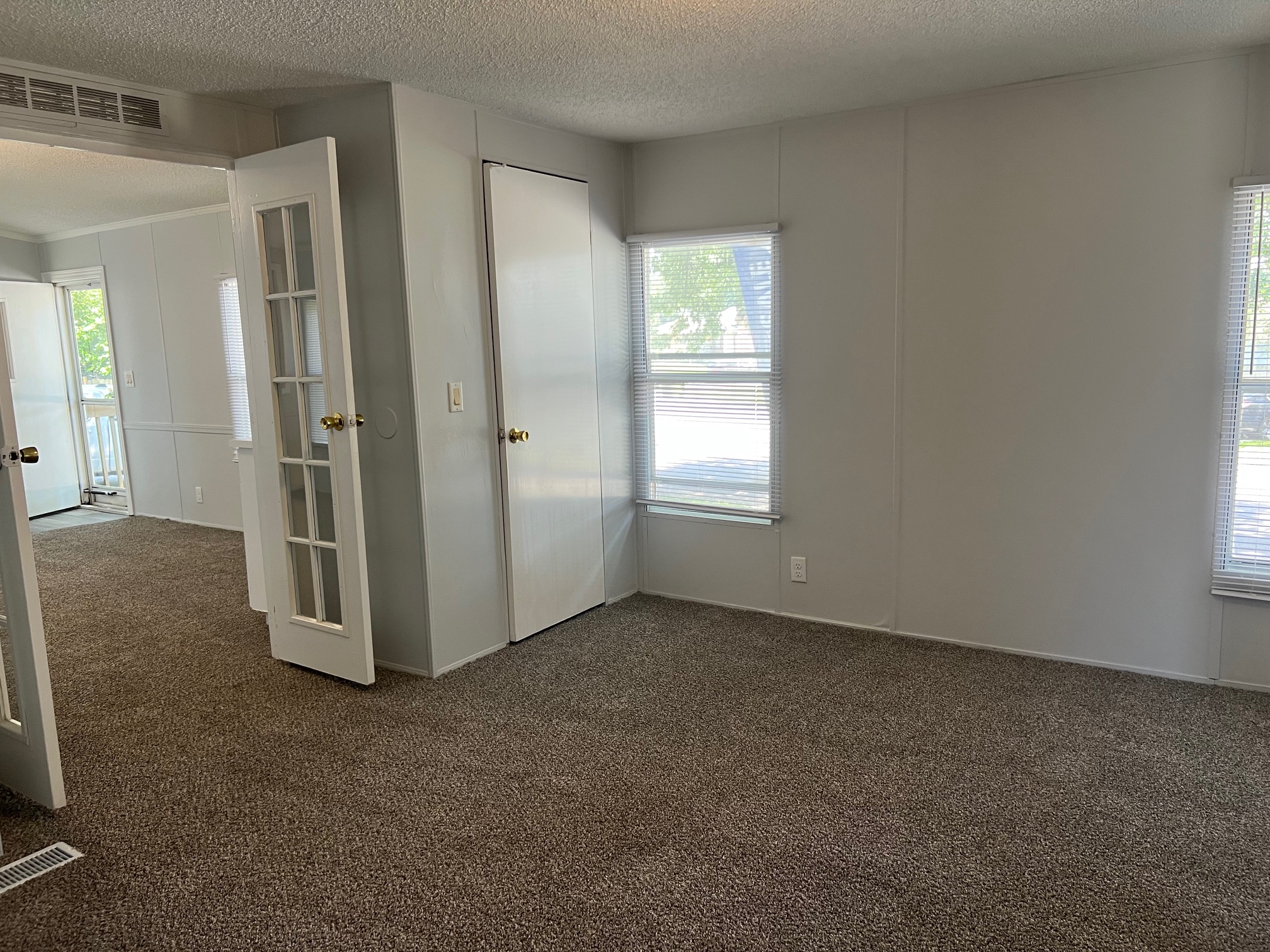 A photo of the Springdale Lake Home