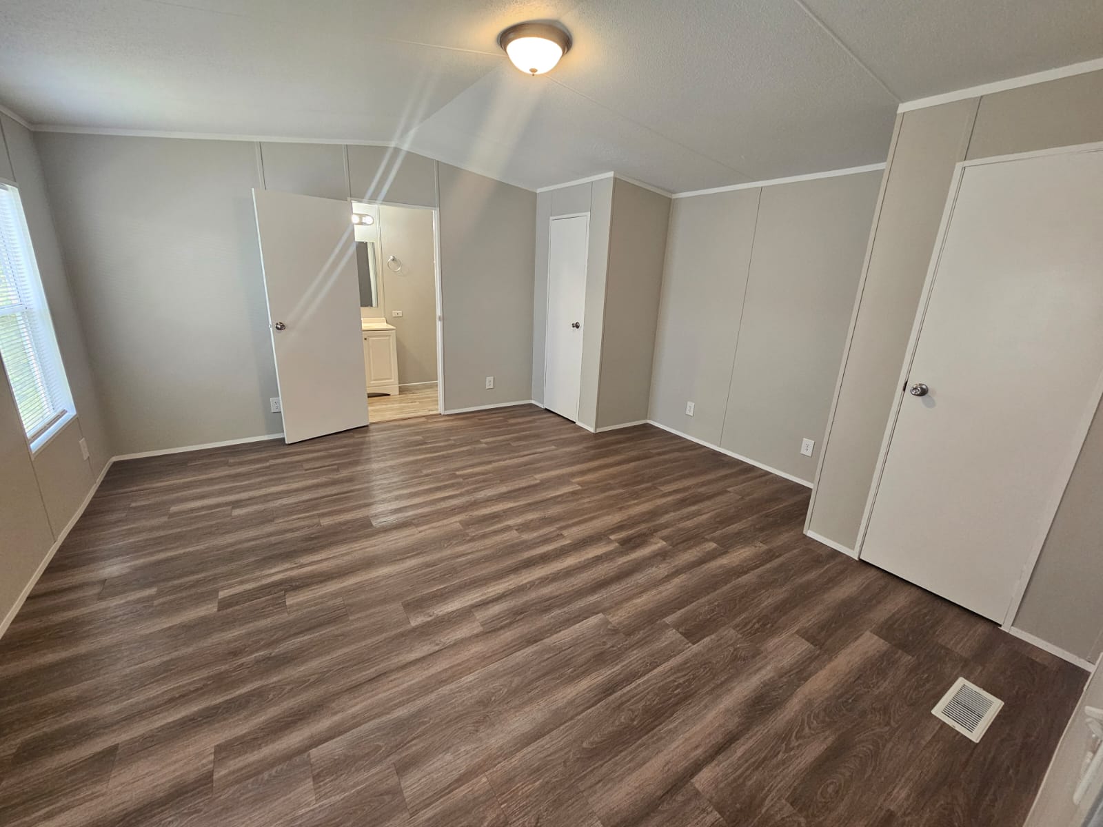 A photo of the Deerpointe Home