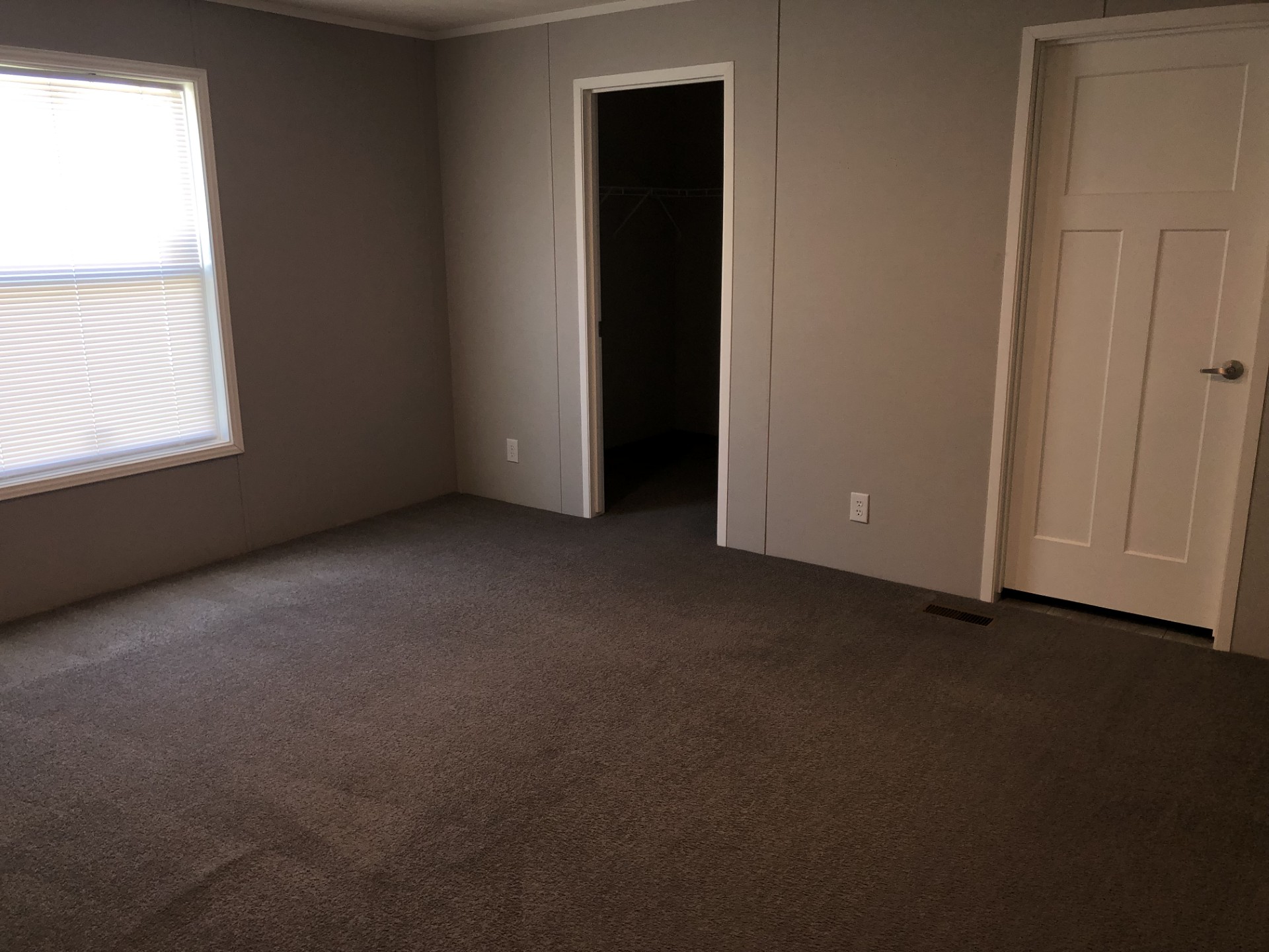 A photo of the Navajo Lake Estates Home
