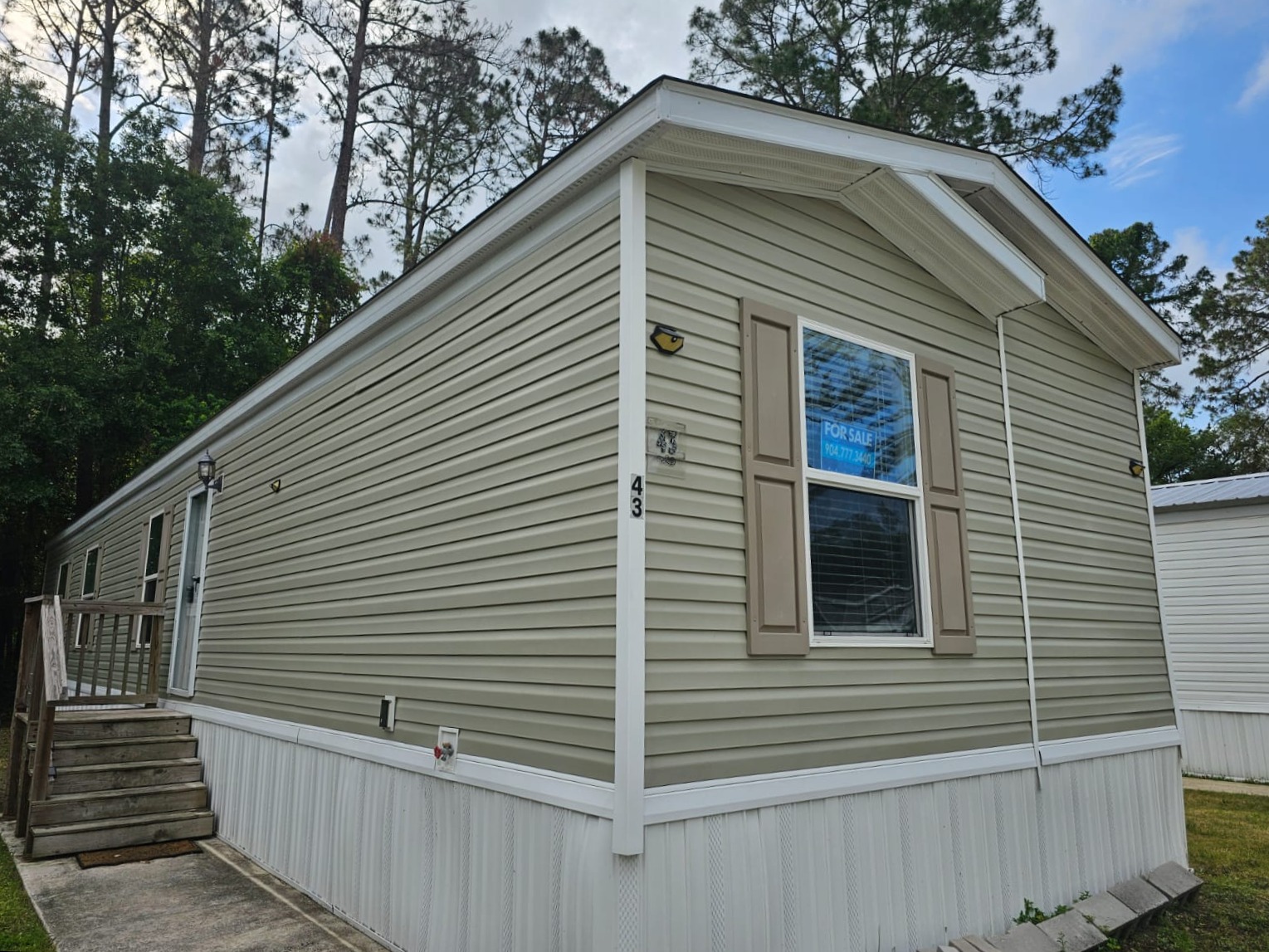 A photo of the Deerpointe Home