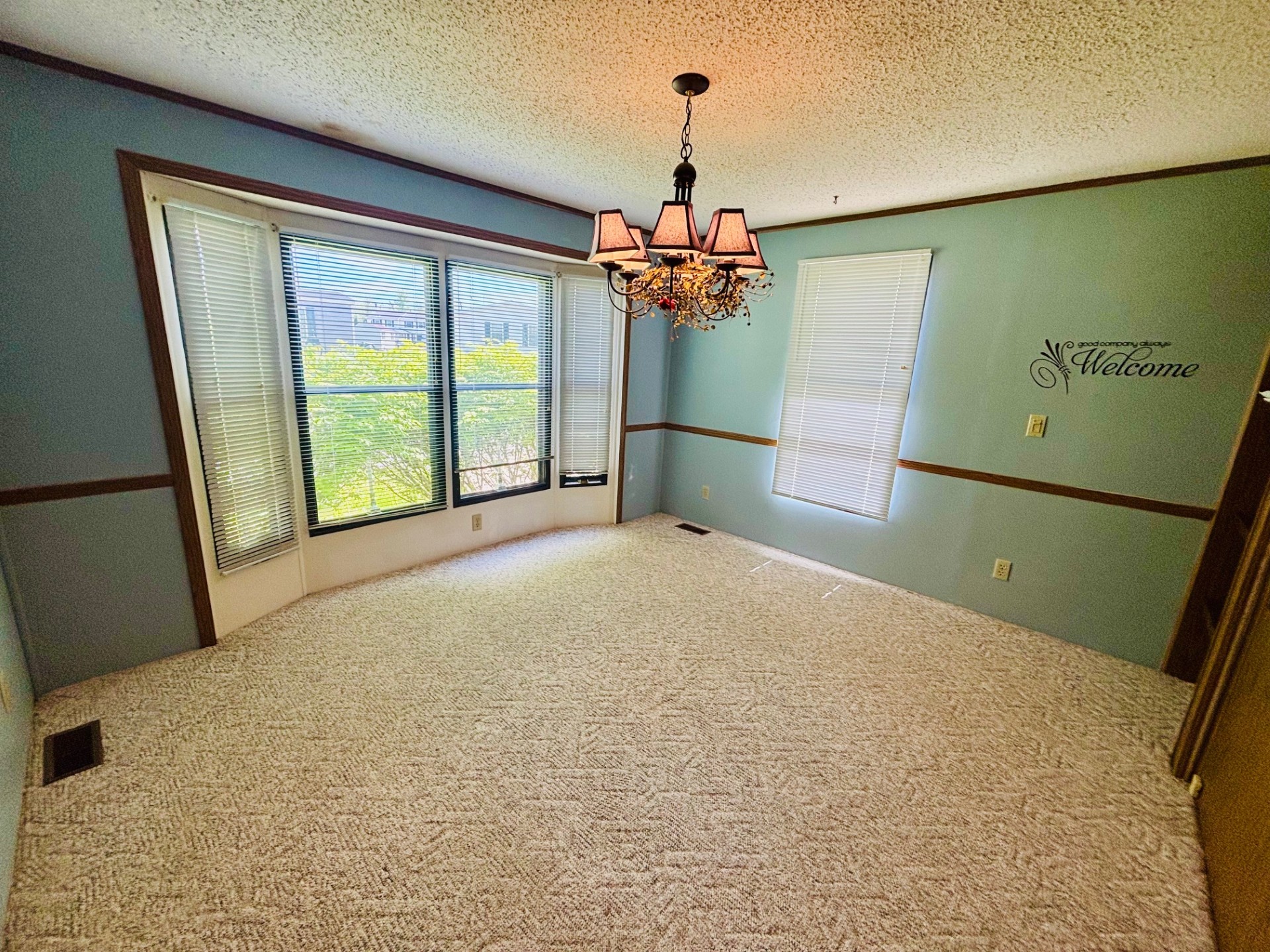 A photo of the Eagle Crest Home