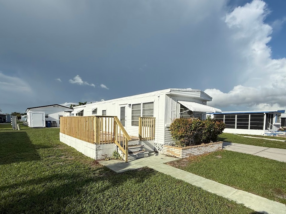 A photo of the Bayshore Windmill Village Home