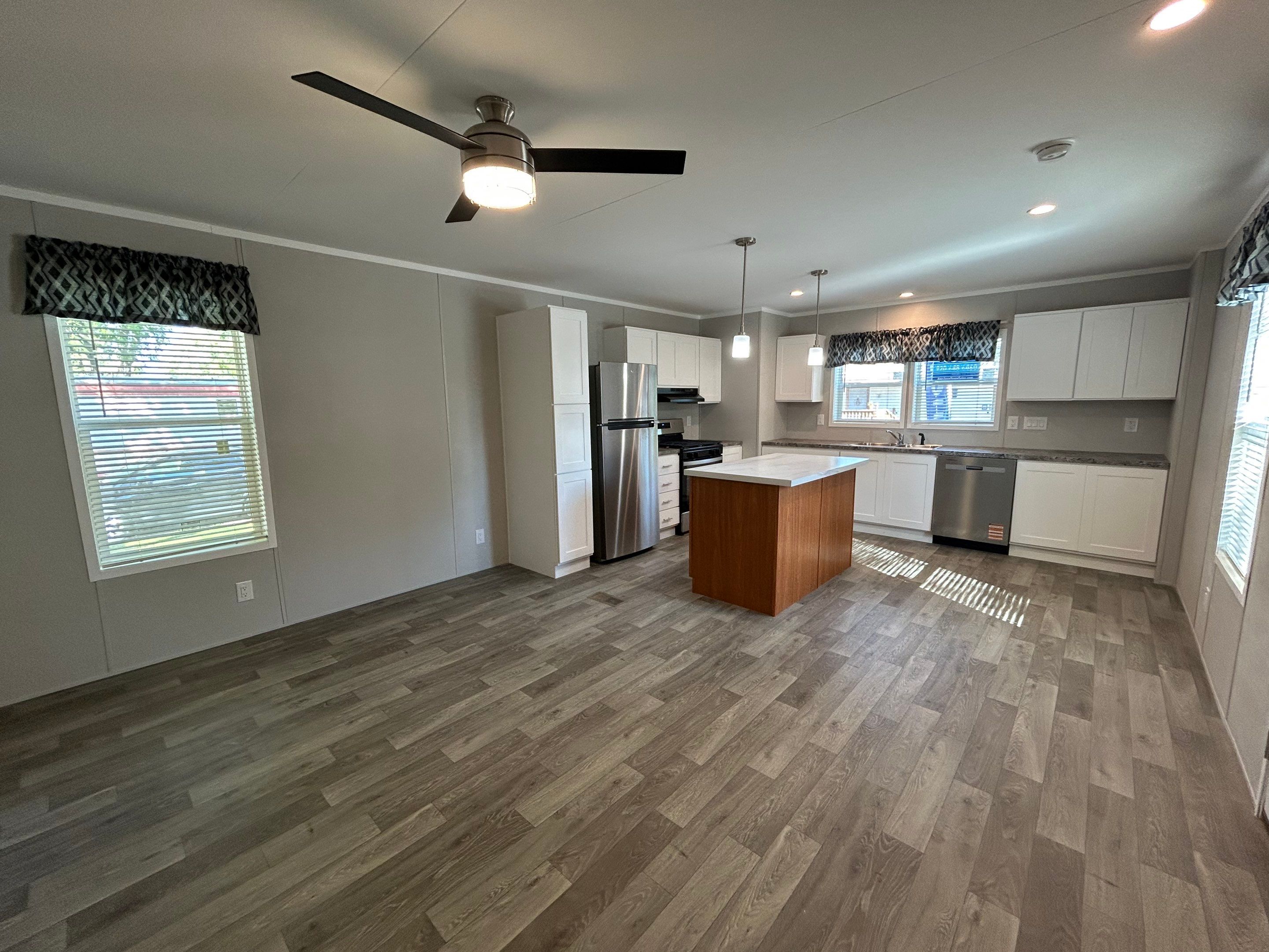 A photo of the Lakeland / Lakeland Trails Home