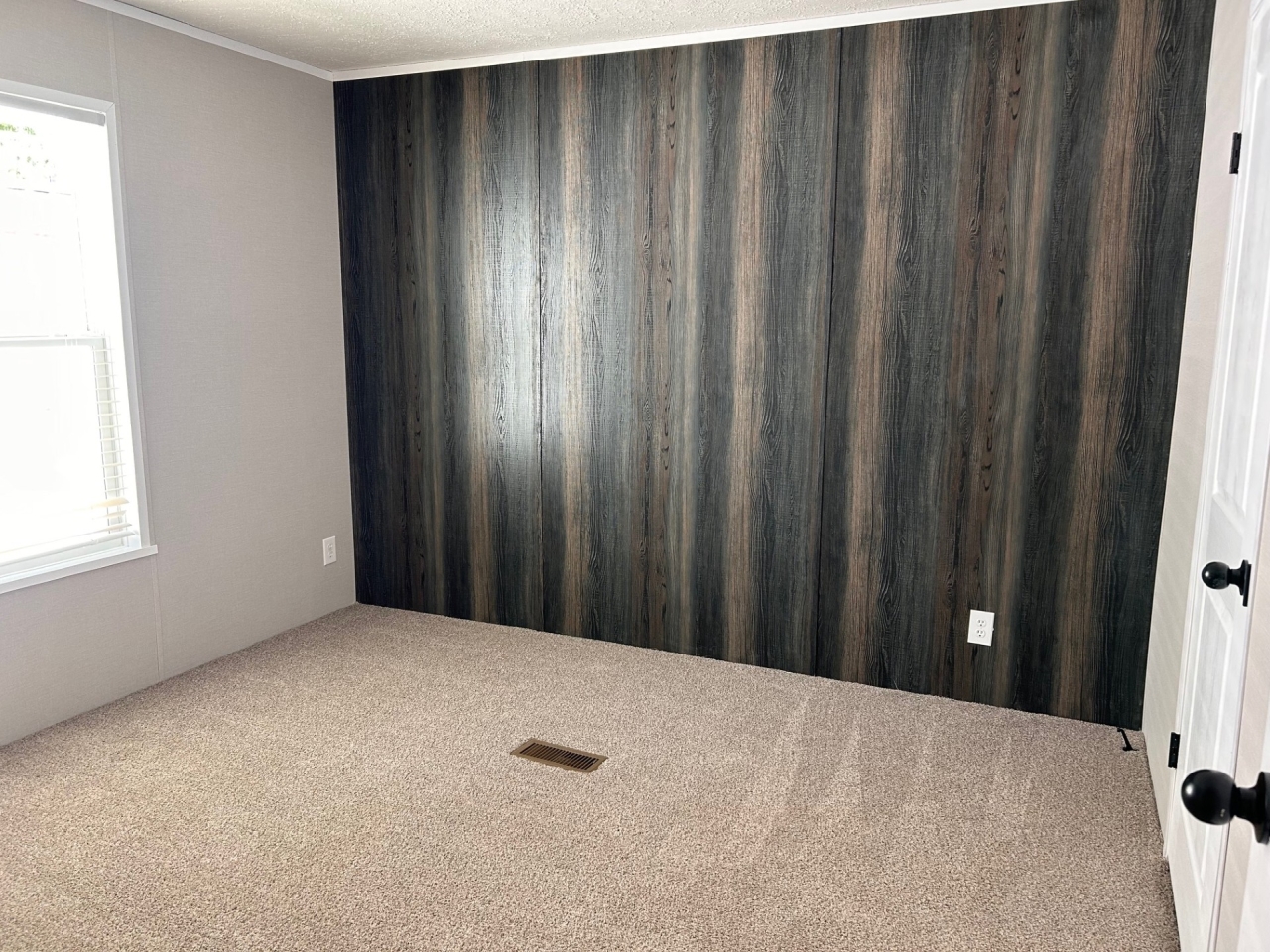 A photo of the Oakwood Home