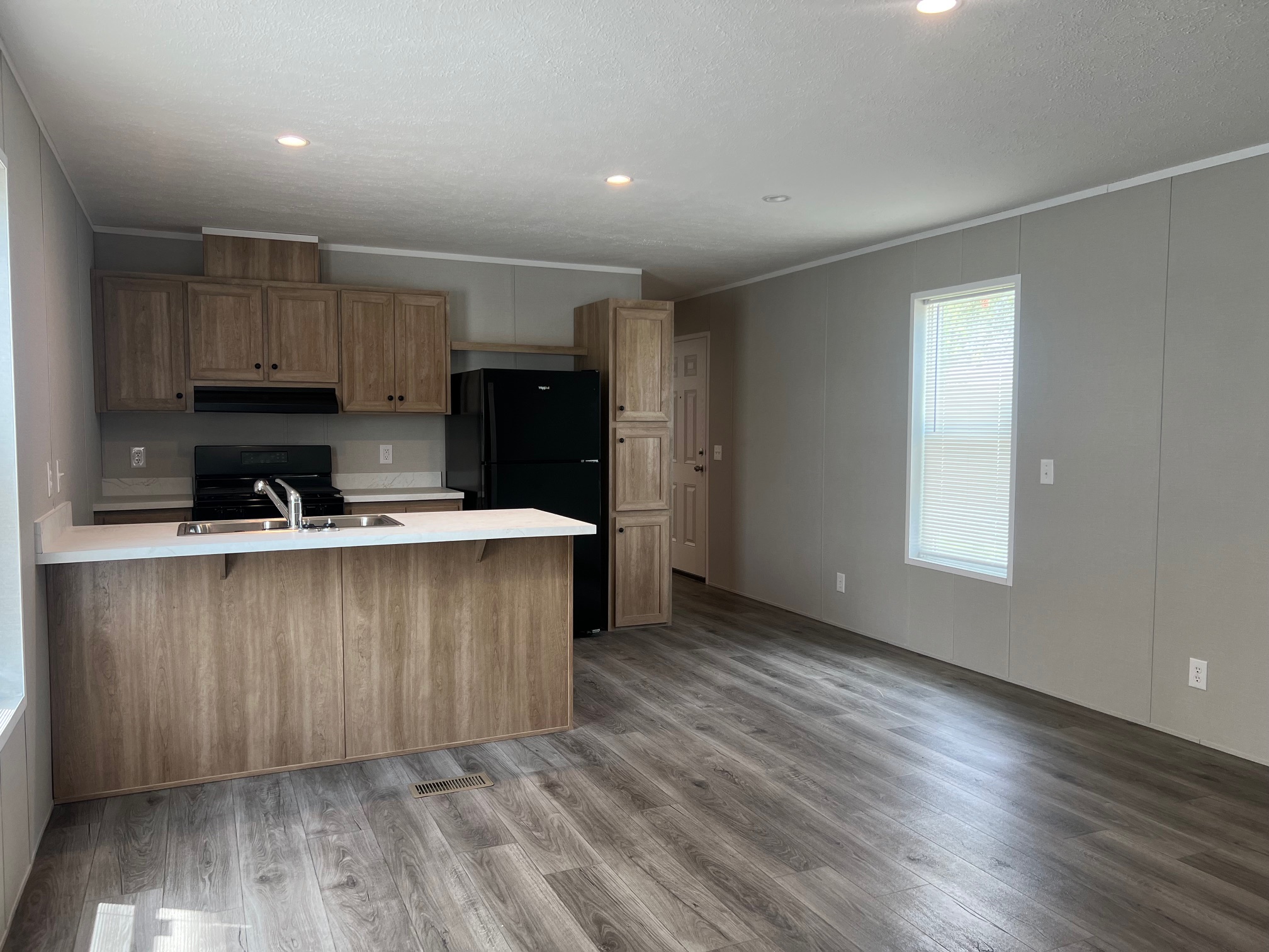 A photo of the Springdale Lake Home