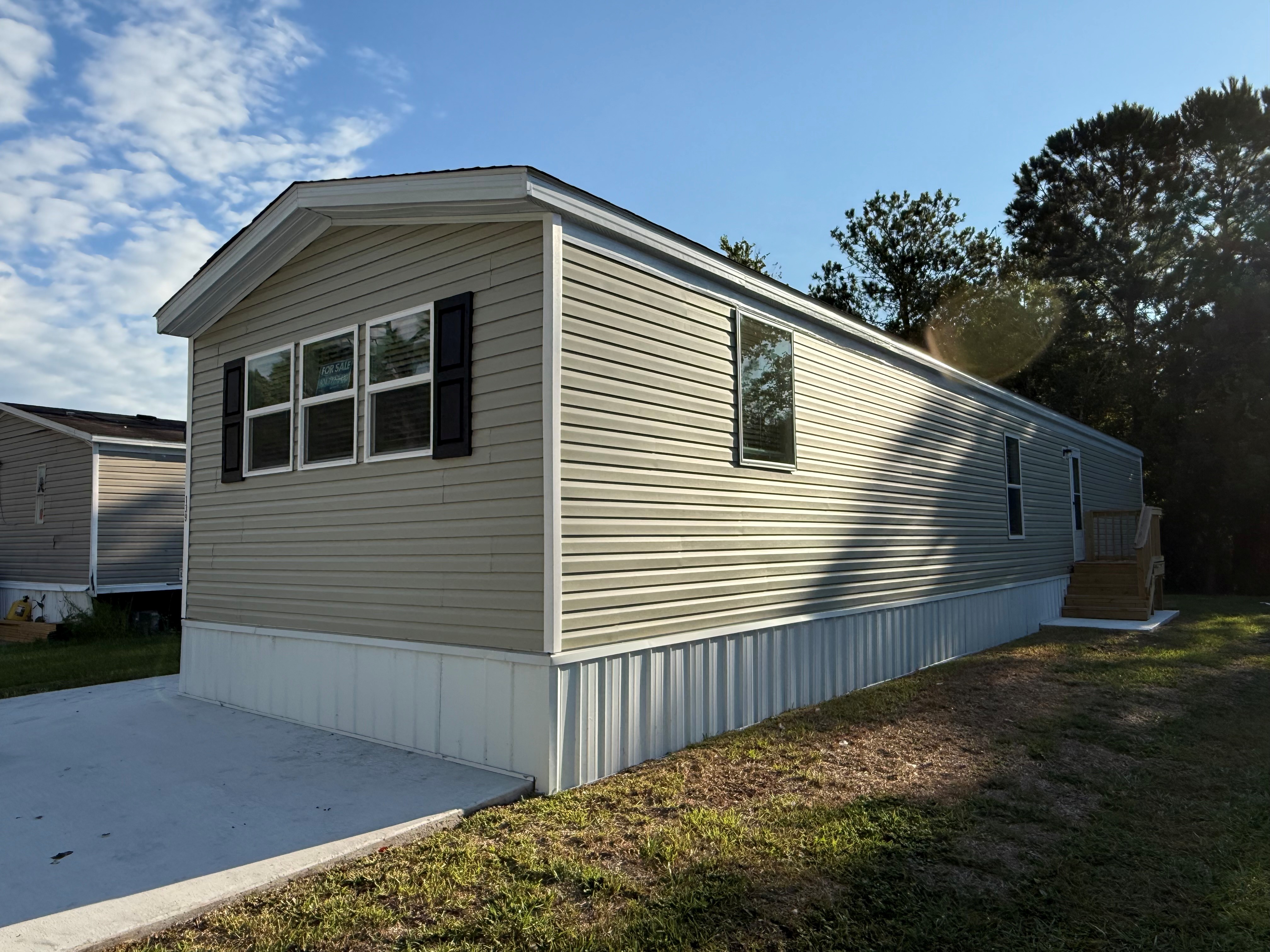 A photo of the Deerpointe Home