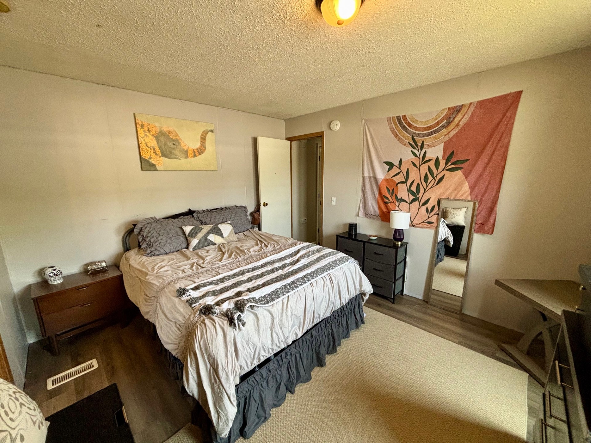 A photo of the Eagle Crest Home