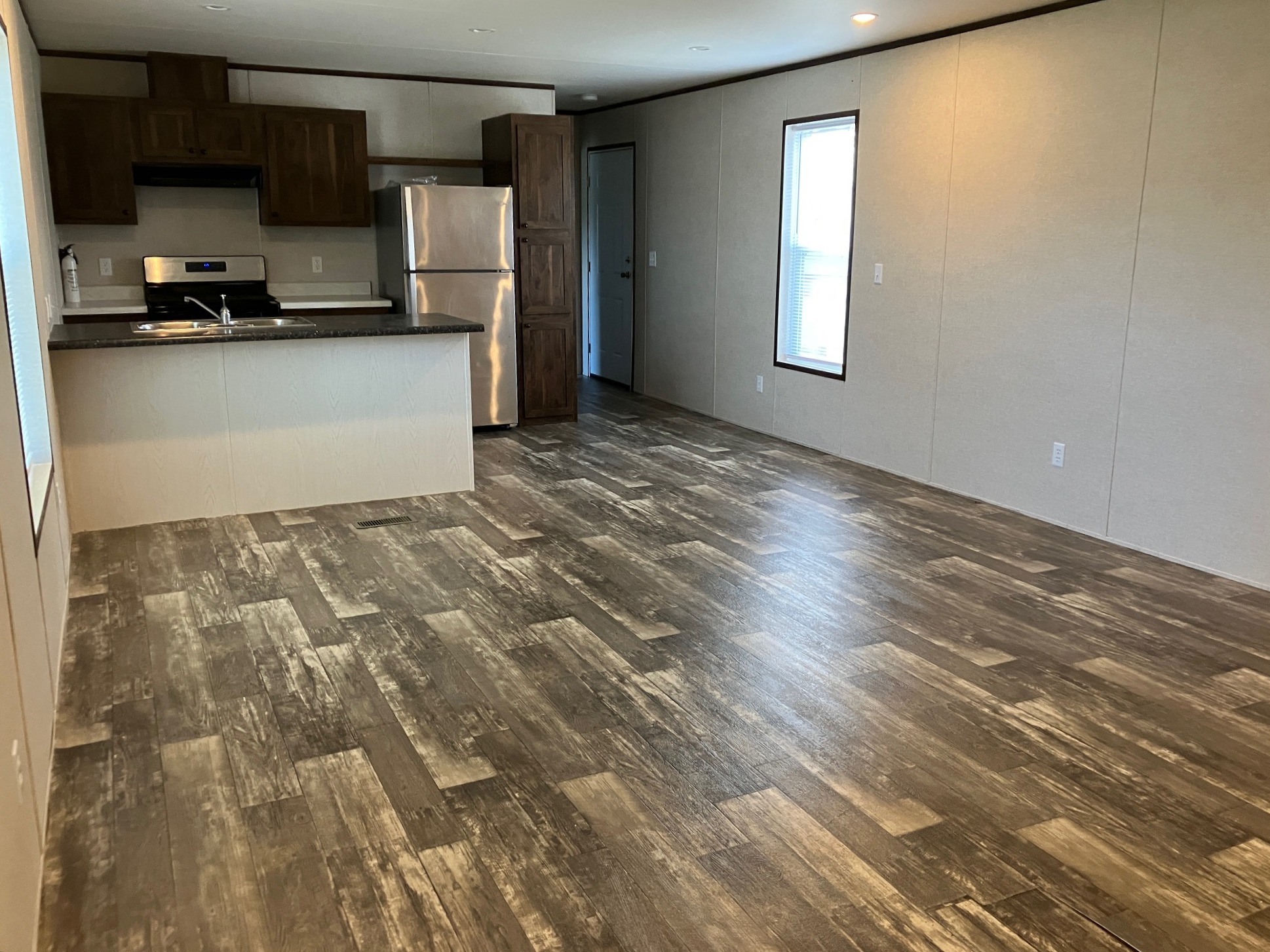 A photo of the Lakeshore Terrace Home