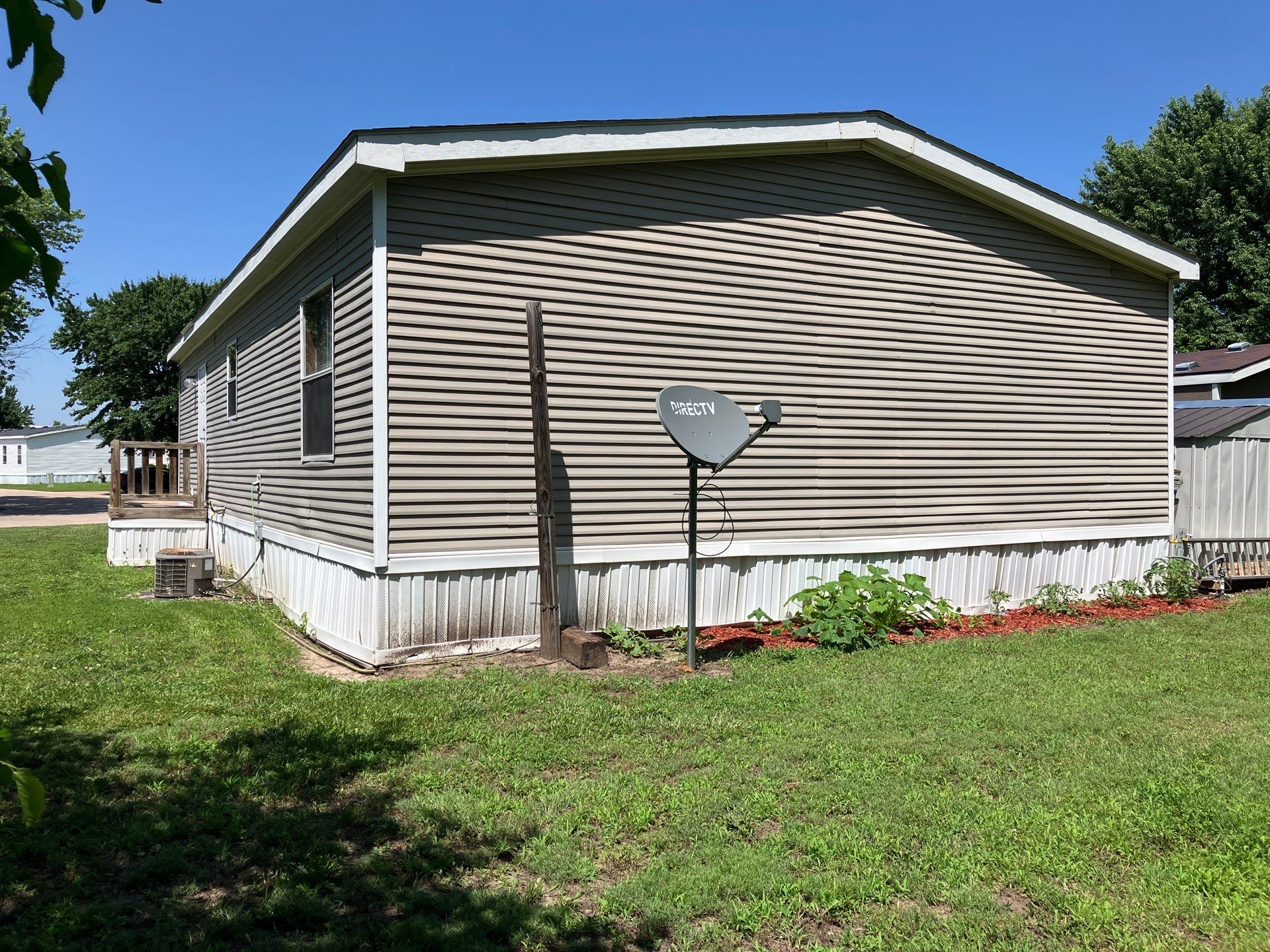 A photo of the Navajo Lake Estates Home
