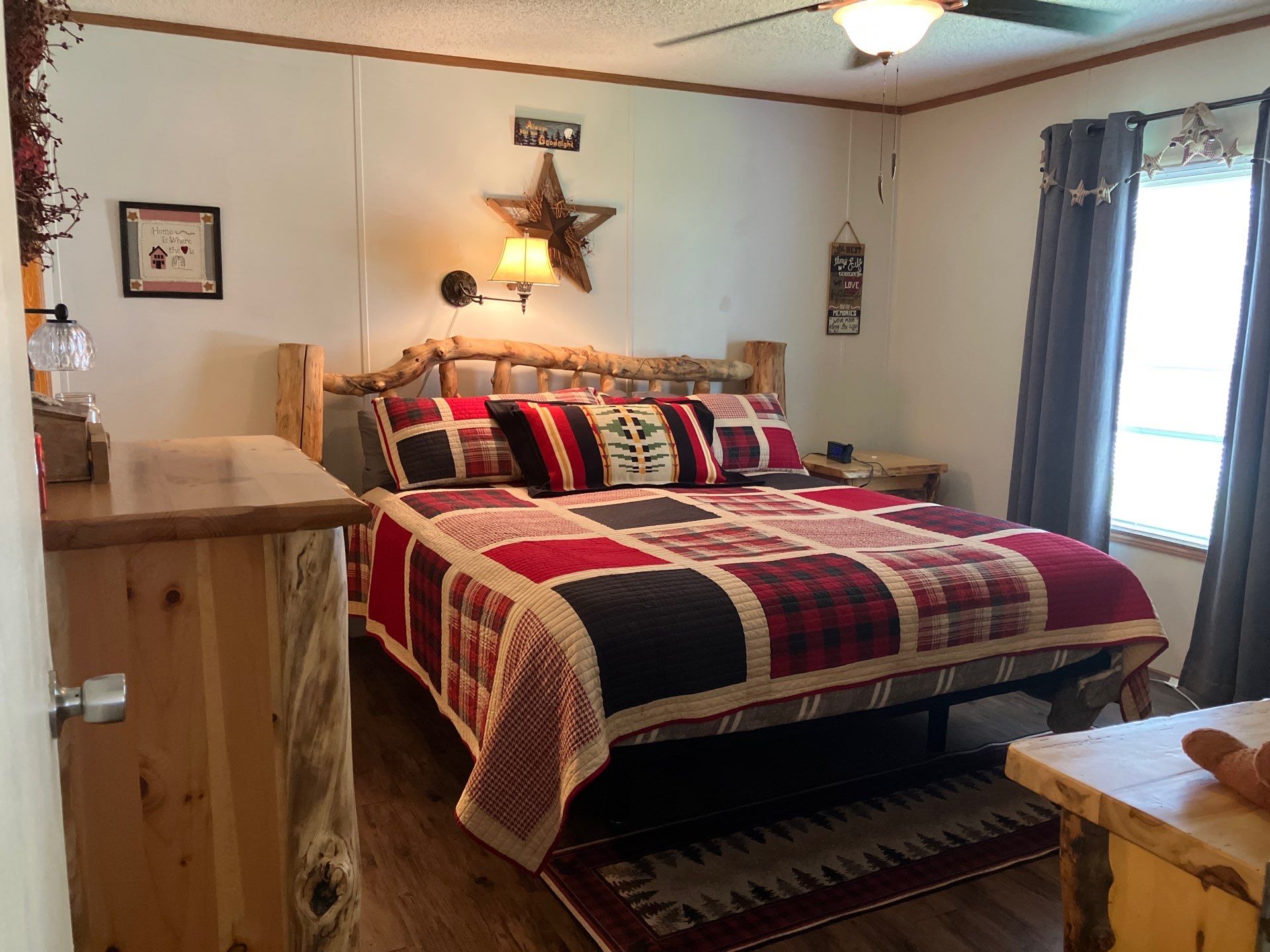 A photo of the Navajo Lake Estates Home