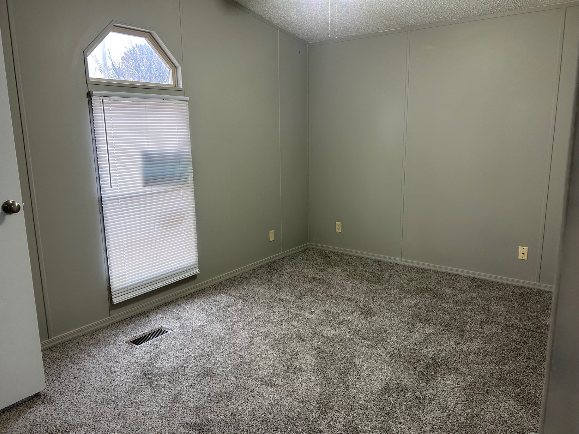 A photo of the Colonial Gardens Home