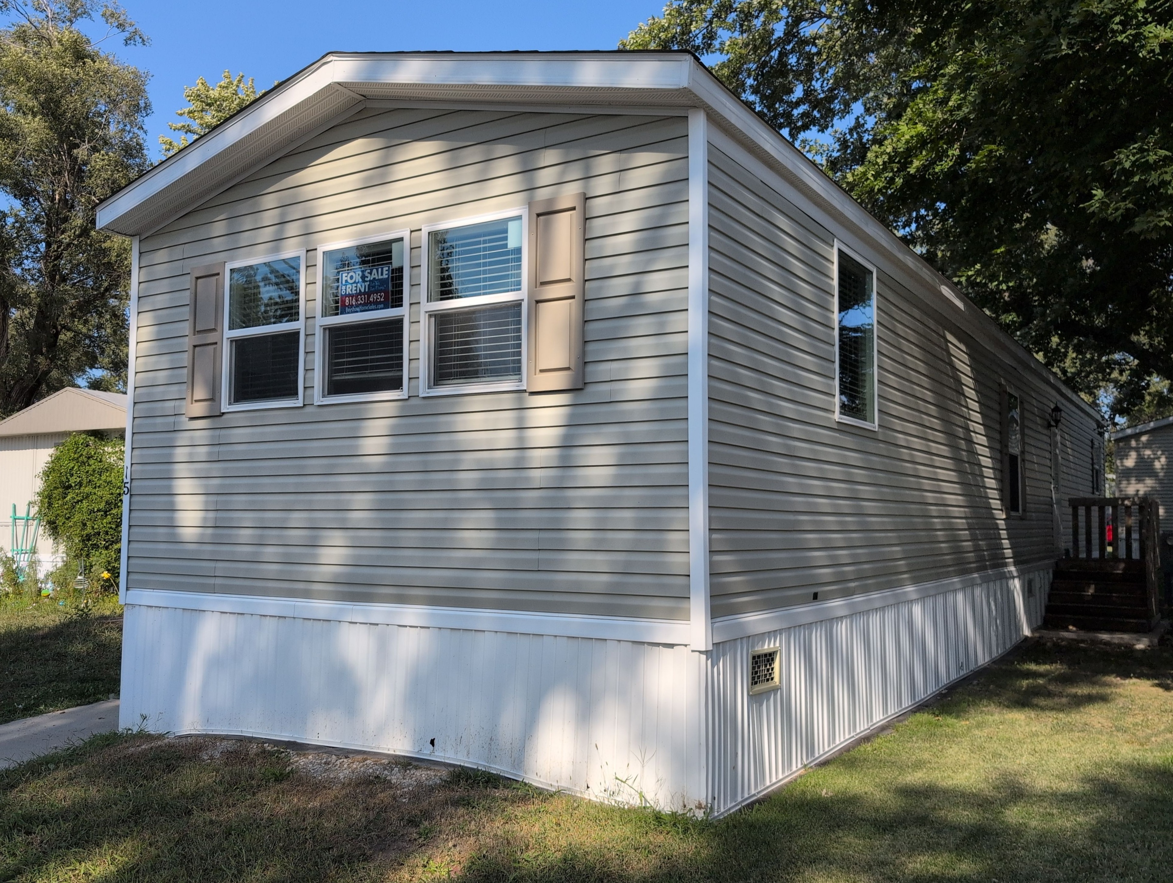 A photo of the Springdale Lake Home
