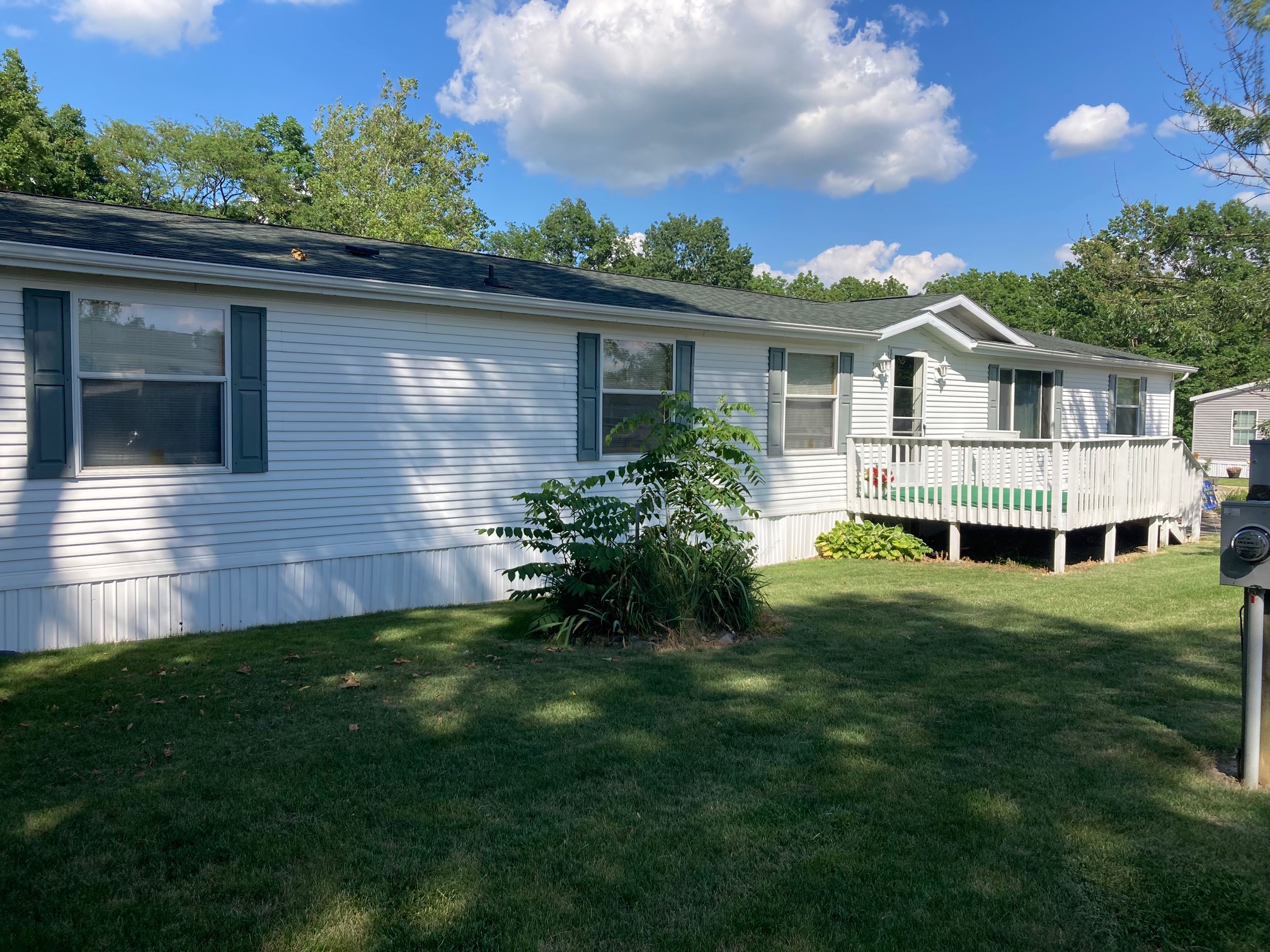 A photo of the Bluffton Woods Home