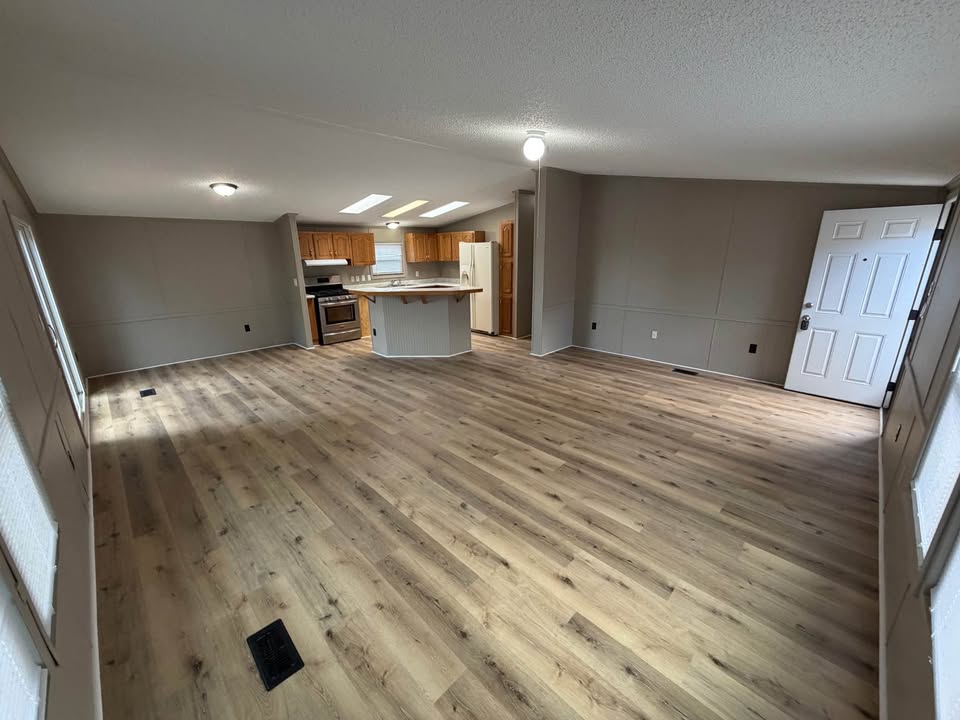 A photo of the Lakeshore Landing Home