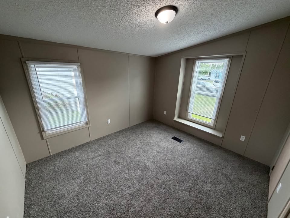 A photo of the Lakeshore Landing Home