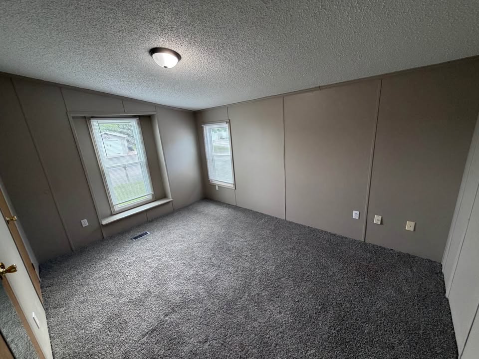 A photo of the Lakeshore Landing Home
