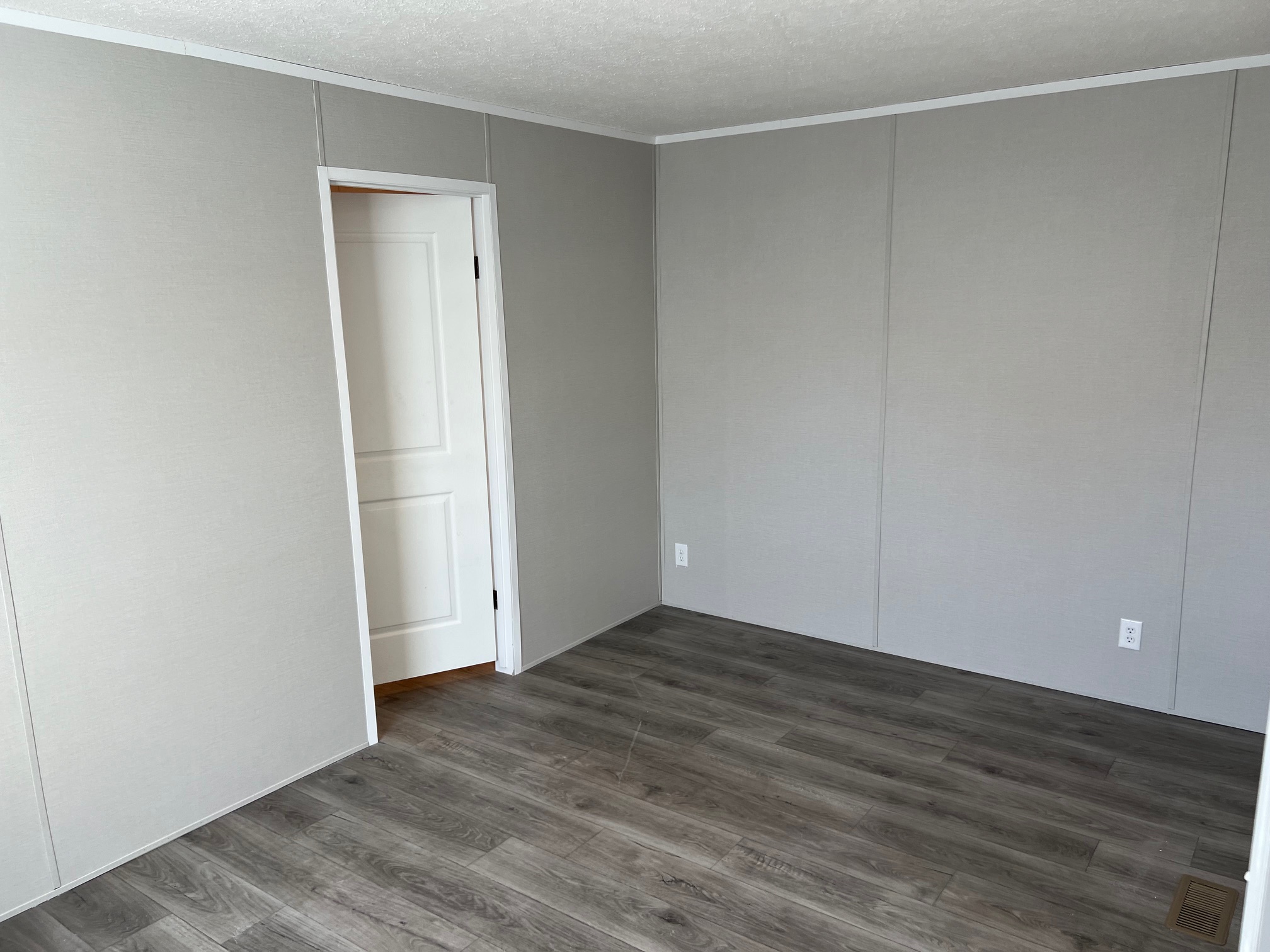 A photo of the Springdale Lake Home