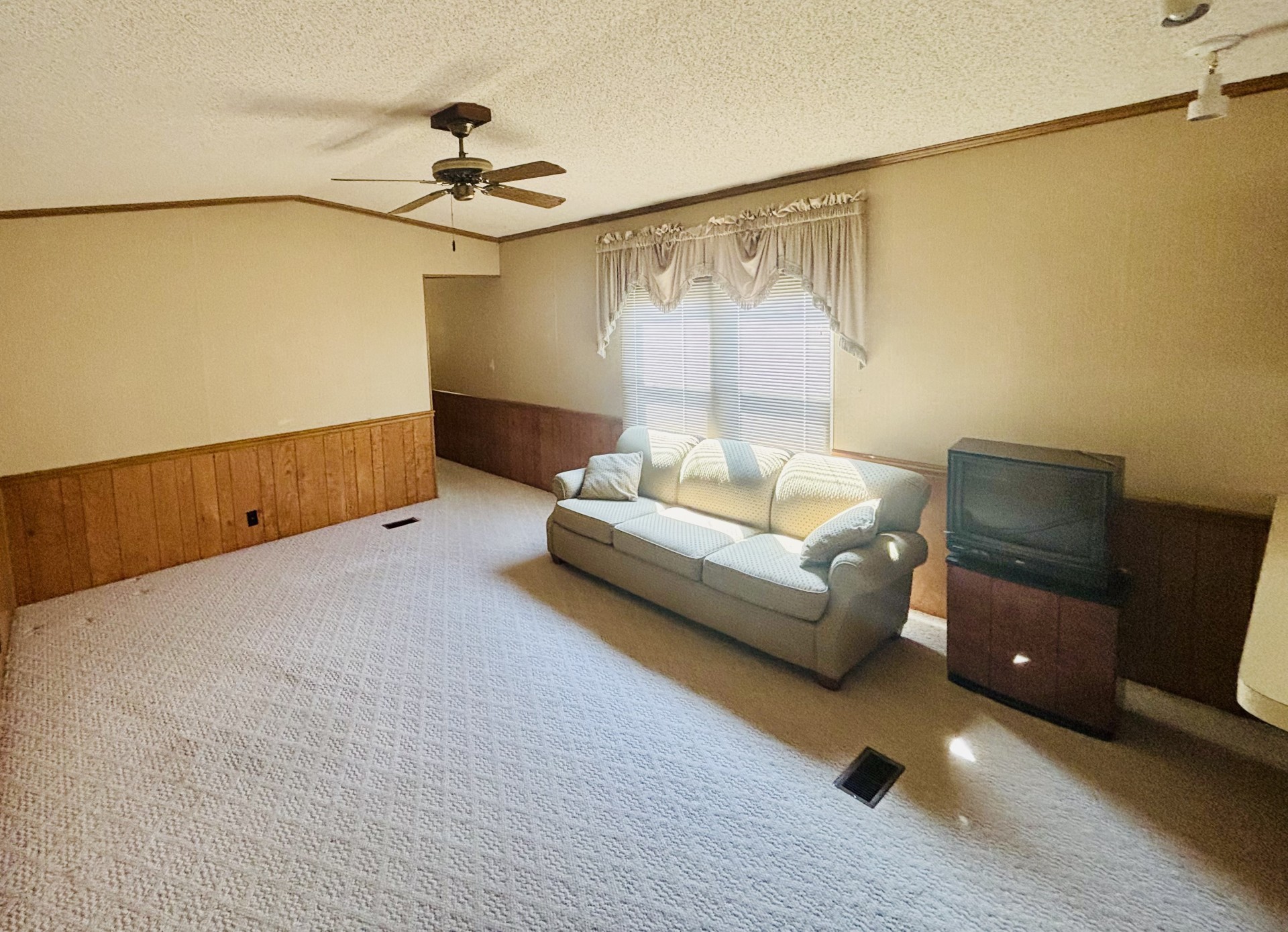A photo of the Eagle Crest Home