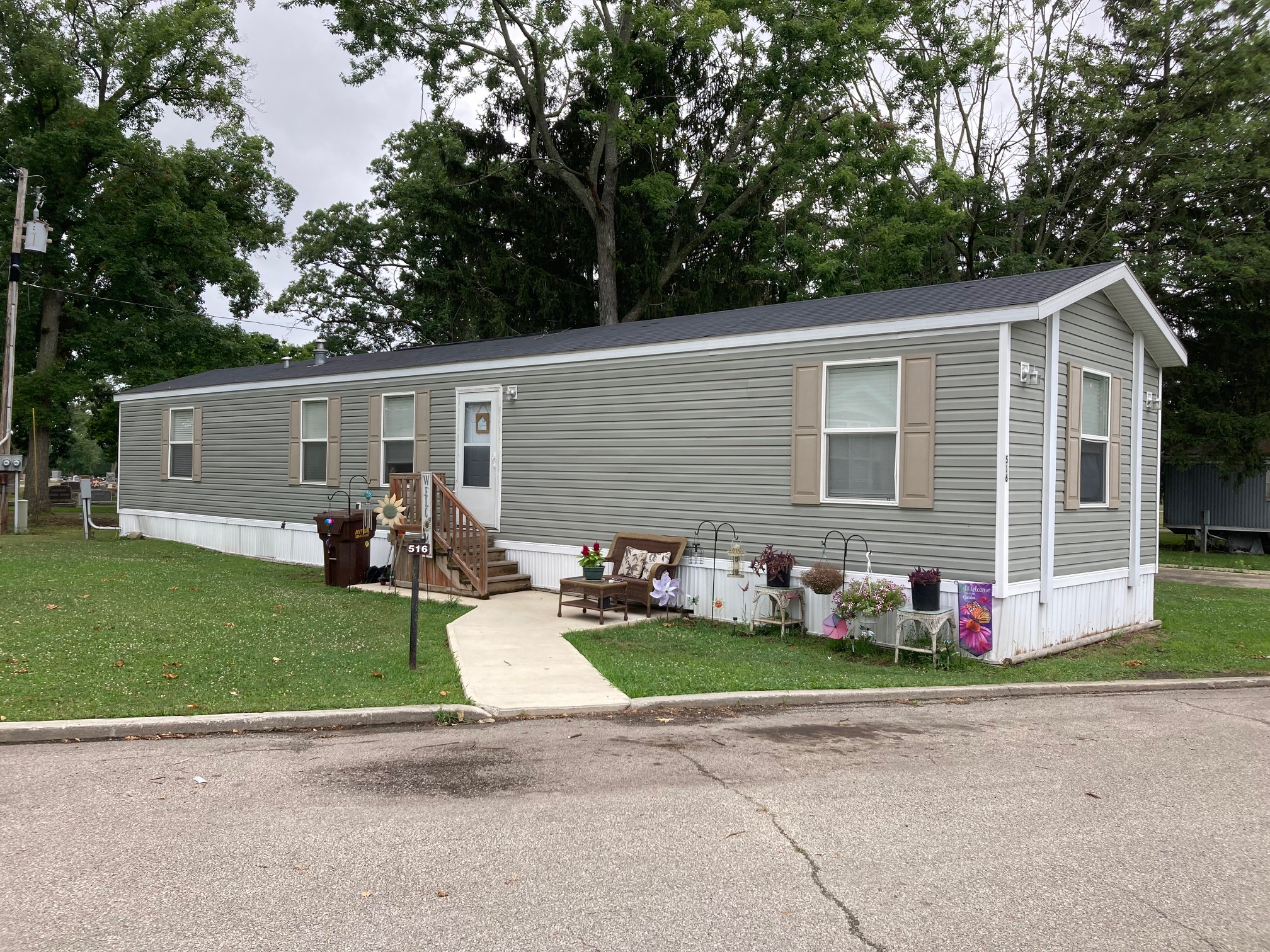 A photo of the Bluffton Woods Home