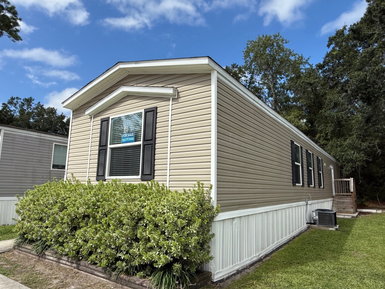 A photo of the Deerpointe Home