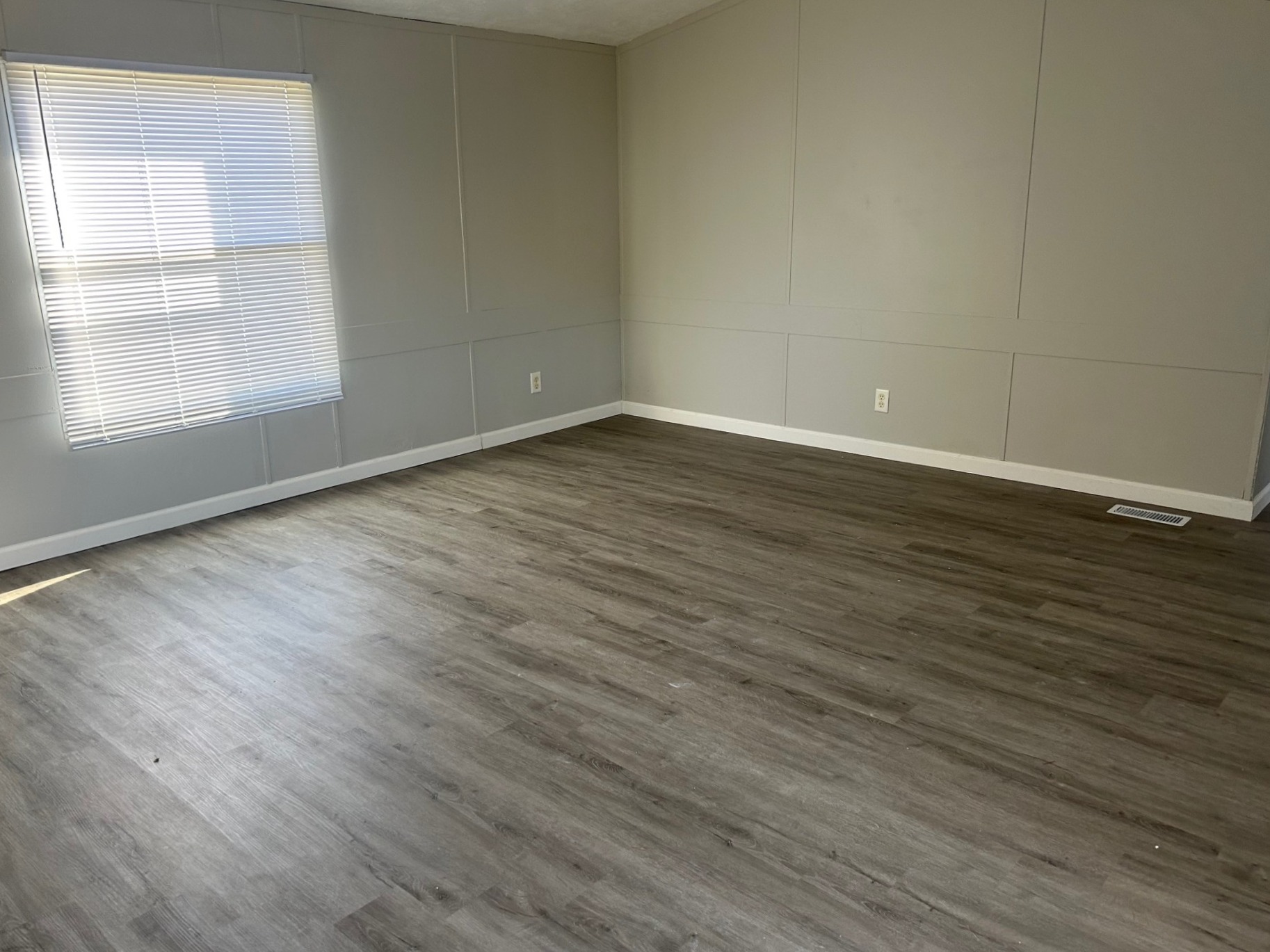 A photo of the Colonial Gardens Home